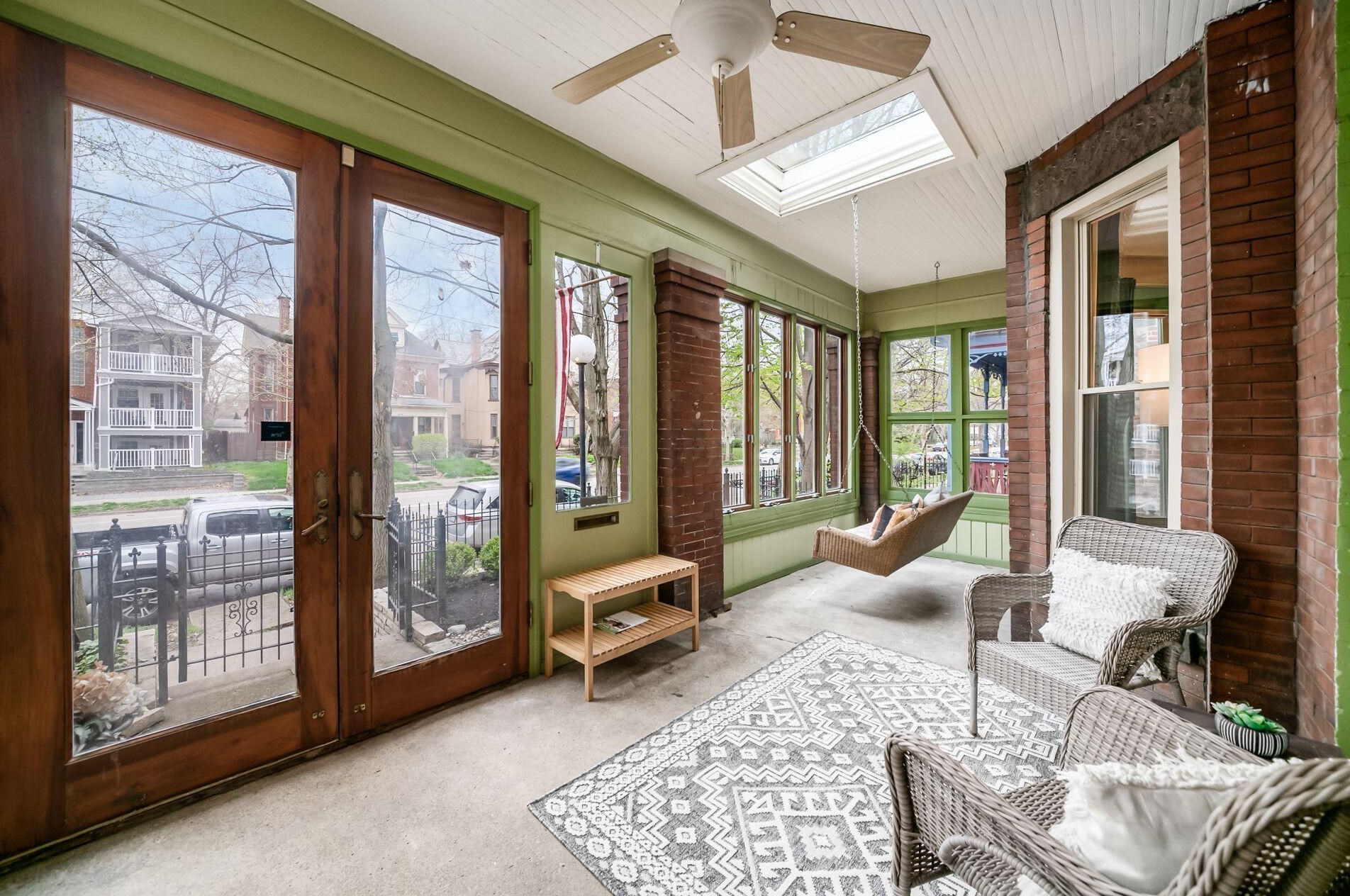 1294 Neil Ave, Columbus OH  43201-3122 exterior