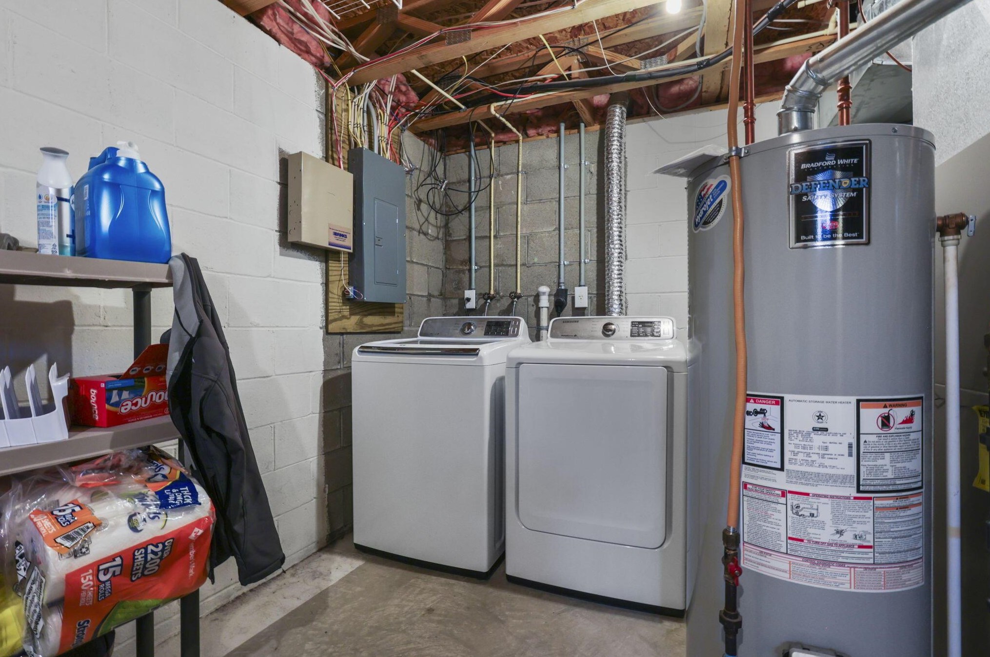 954 Tenbrook Pl, Columbus OH  43228-6386 exterior