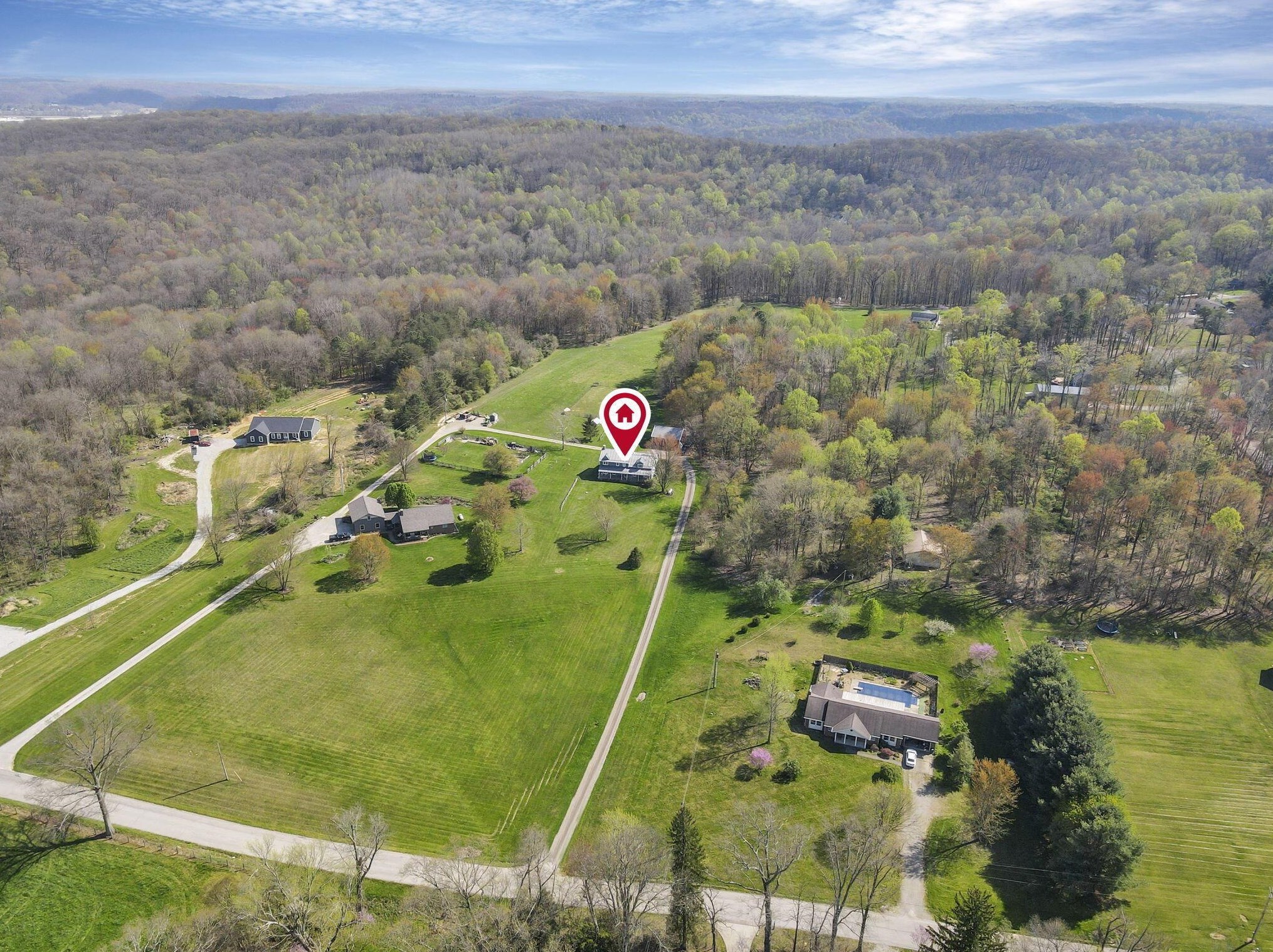 562 Stump Holw Rd, Lancaster OH 43130-9036 exterior