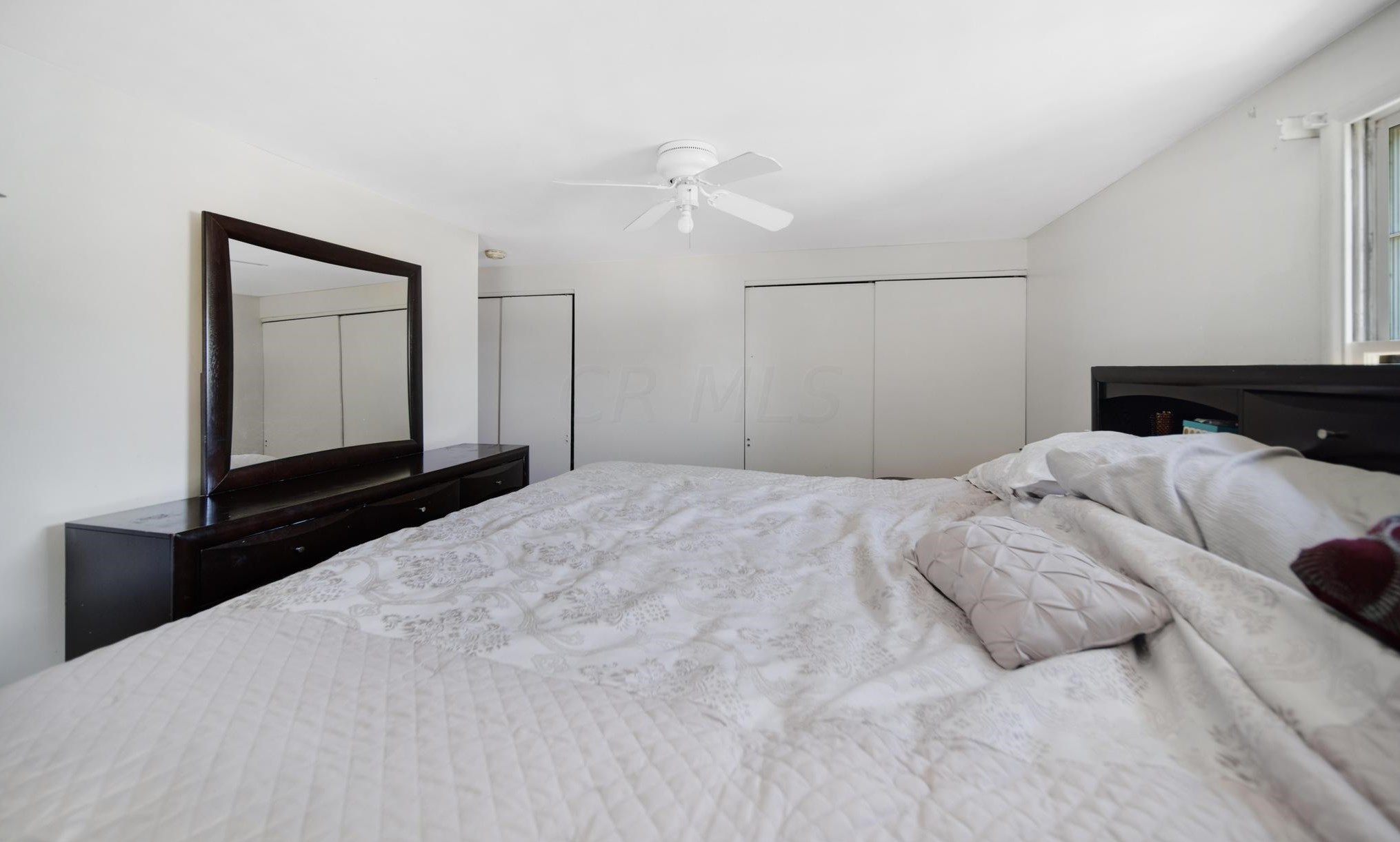 367 Weymouth Ln, Columbus OH  43228-1333 exterior