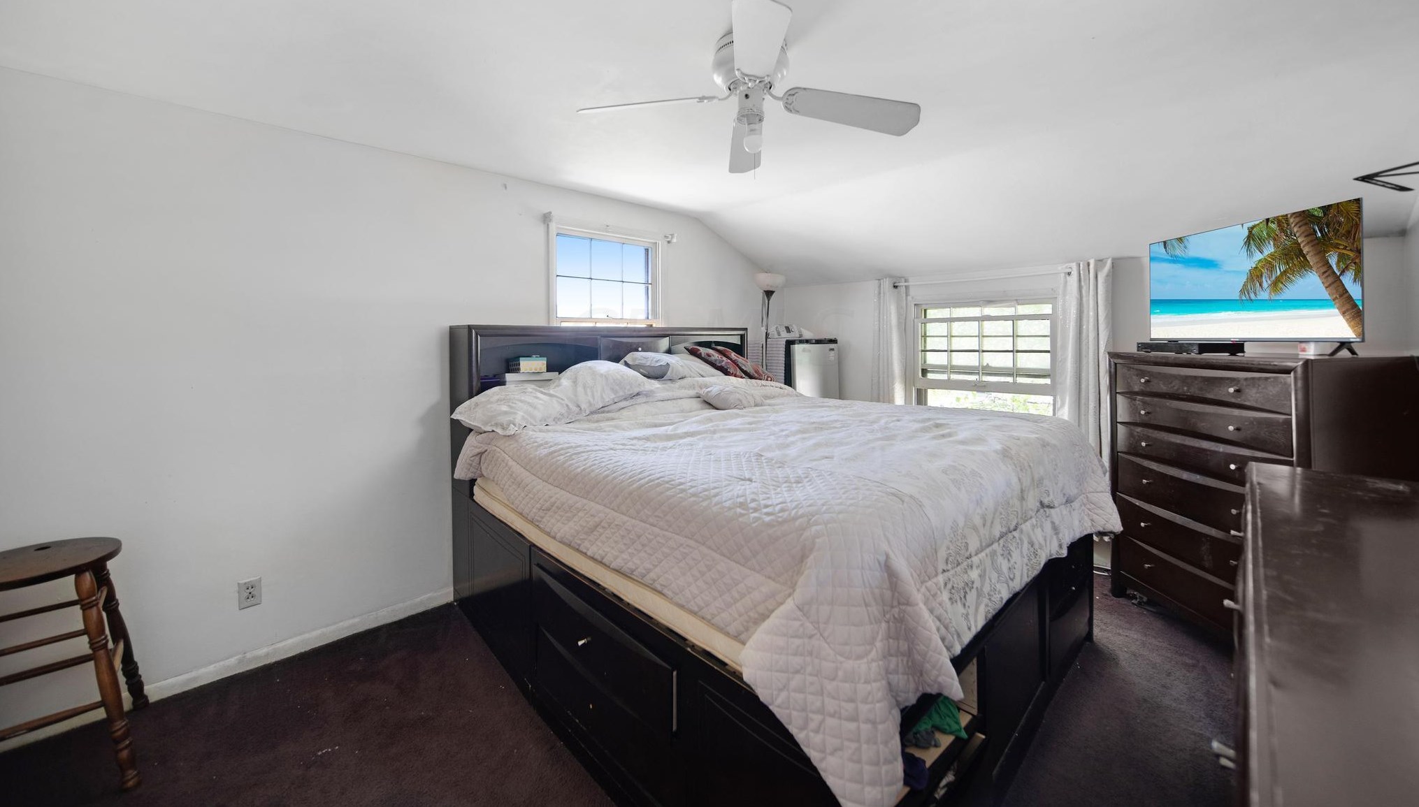 367 Weymouth Ln, Columbus OH  43228-1333 exterior