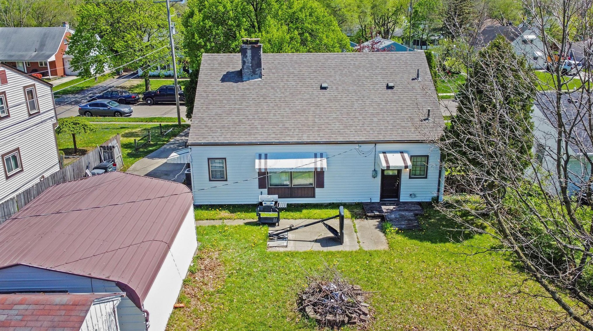 367 Weymouth Ln, Columbus OH  43228-1333 exterior