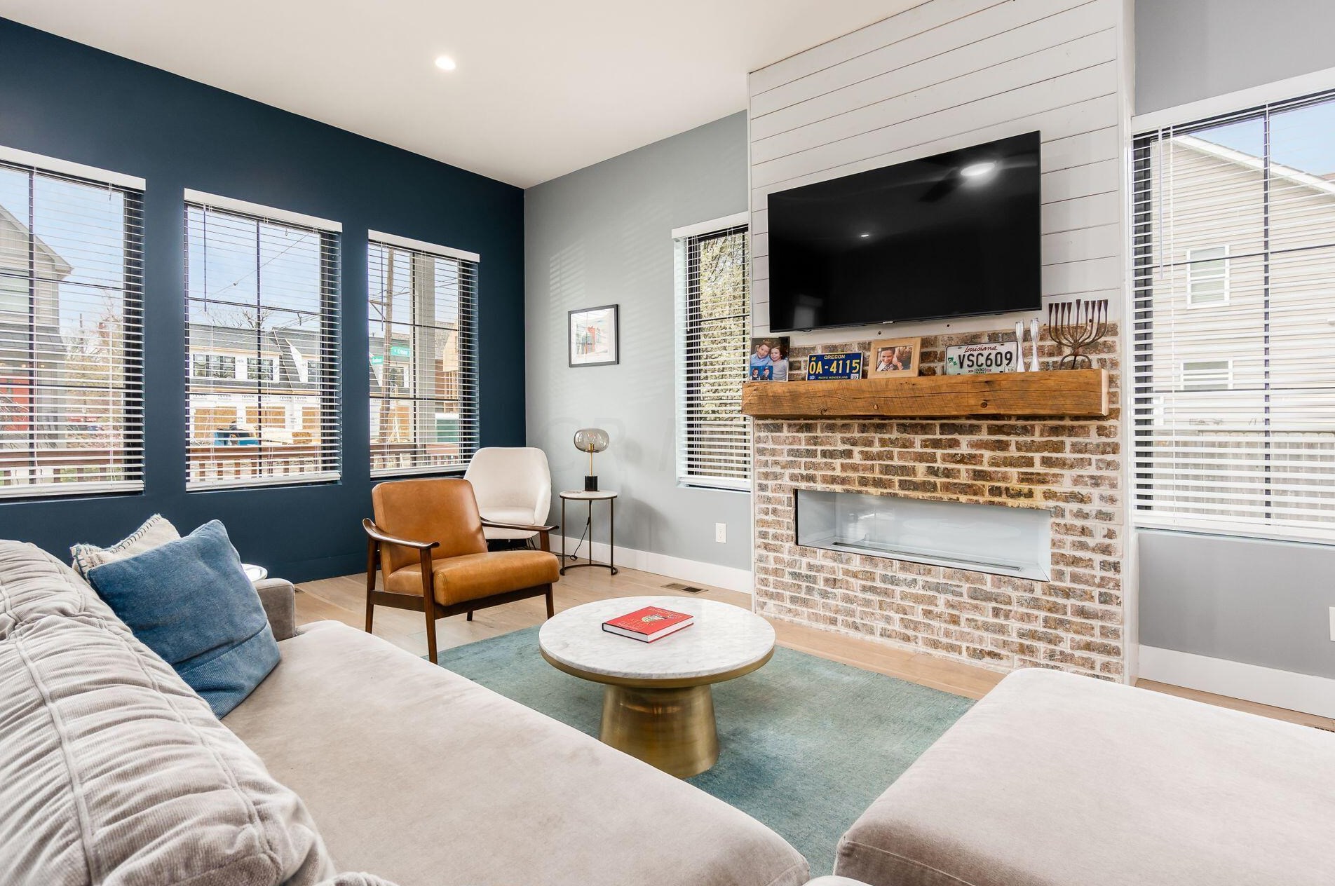 210 Ohio Ave, Columbus OH  43203-1568 exterior