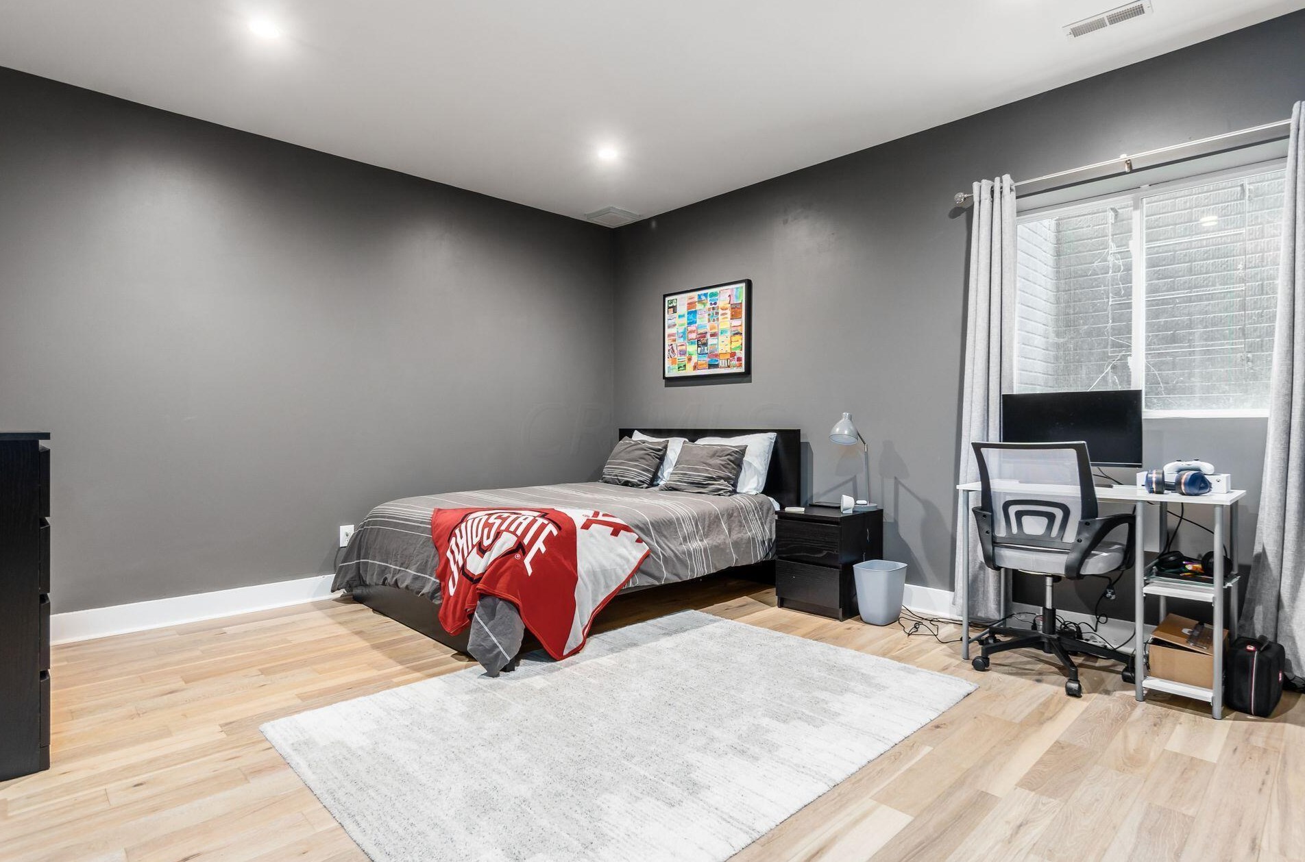 210 Ohio Ave, Columbus OH  43203-1568 exterior