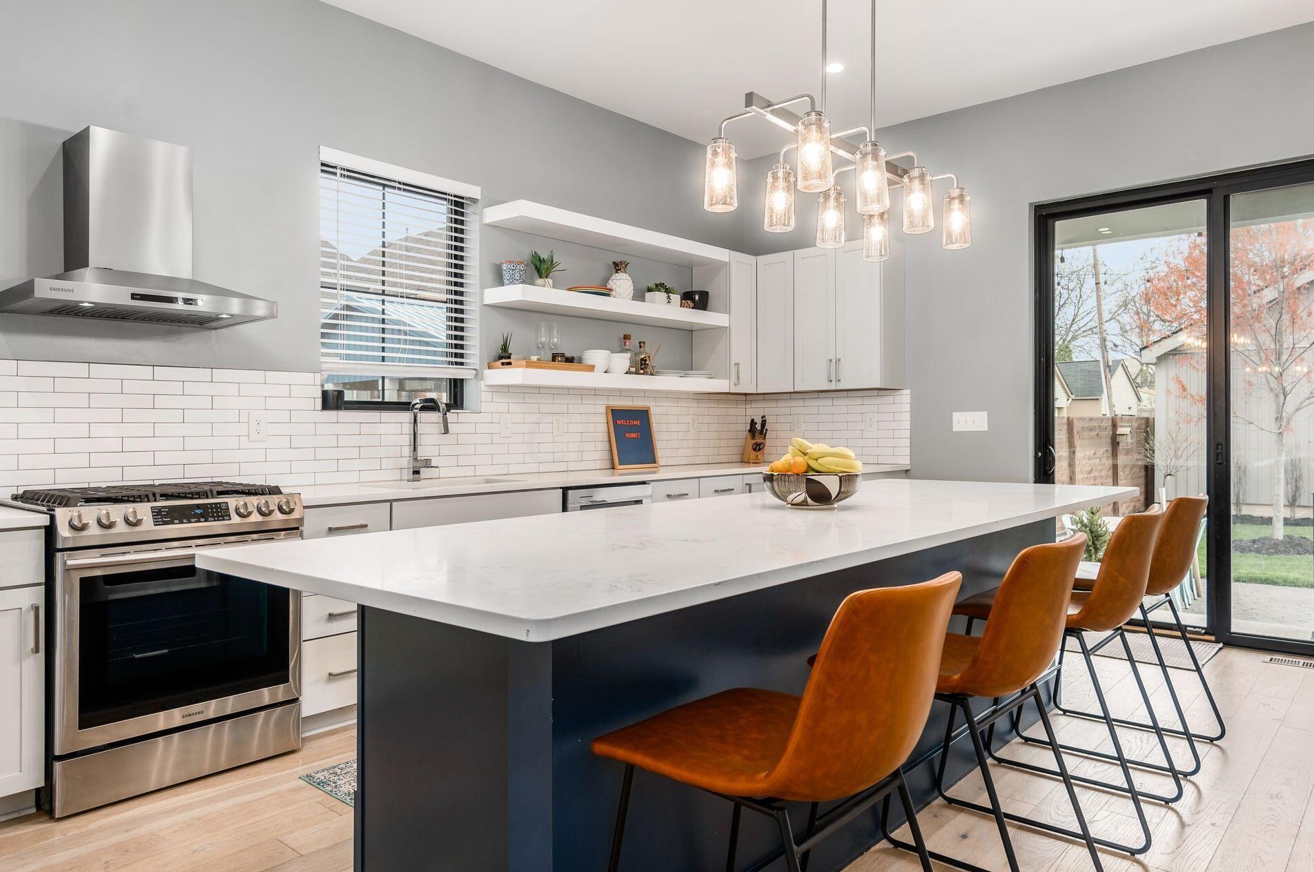 210 Ohio Ave, Columbus OH  43203-1568 exterior