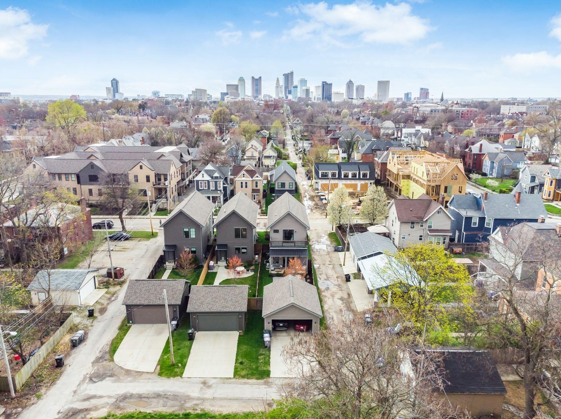 210 Ohio Ave, Columbus OH  43203-1568 exterior