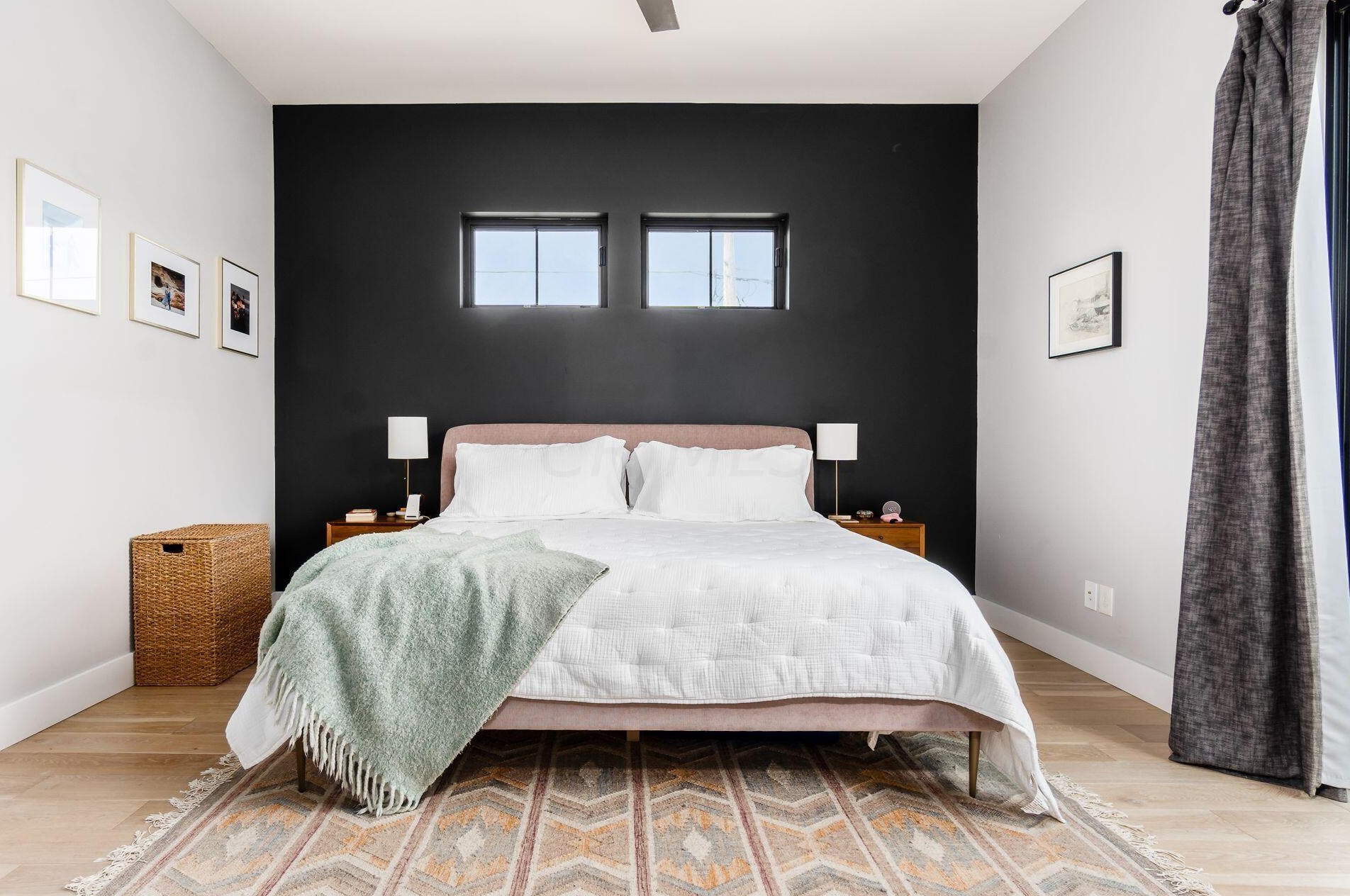 210 Ohio Ave, Columbus OH  43203-1568 exterior