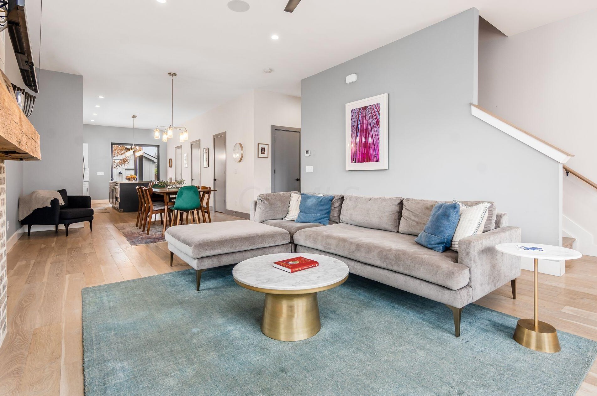 210 Ohio Ave, Columbus OH  43203-1568 exterior