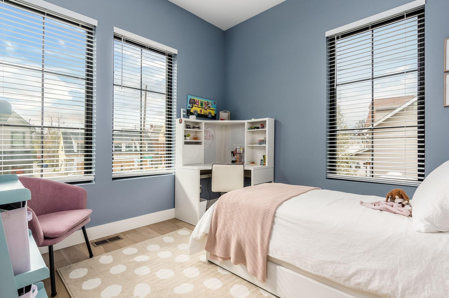 210 Ohio Ave, Columbus OH  43203-1568 exterior