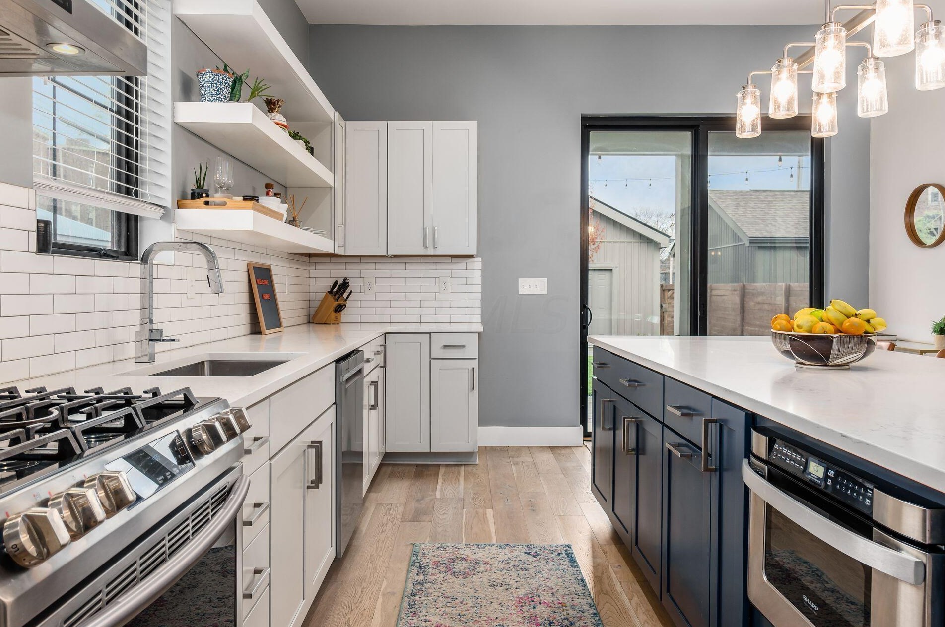 210 Ohio Ave, Columbus OH  43203-1568 exterior