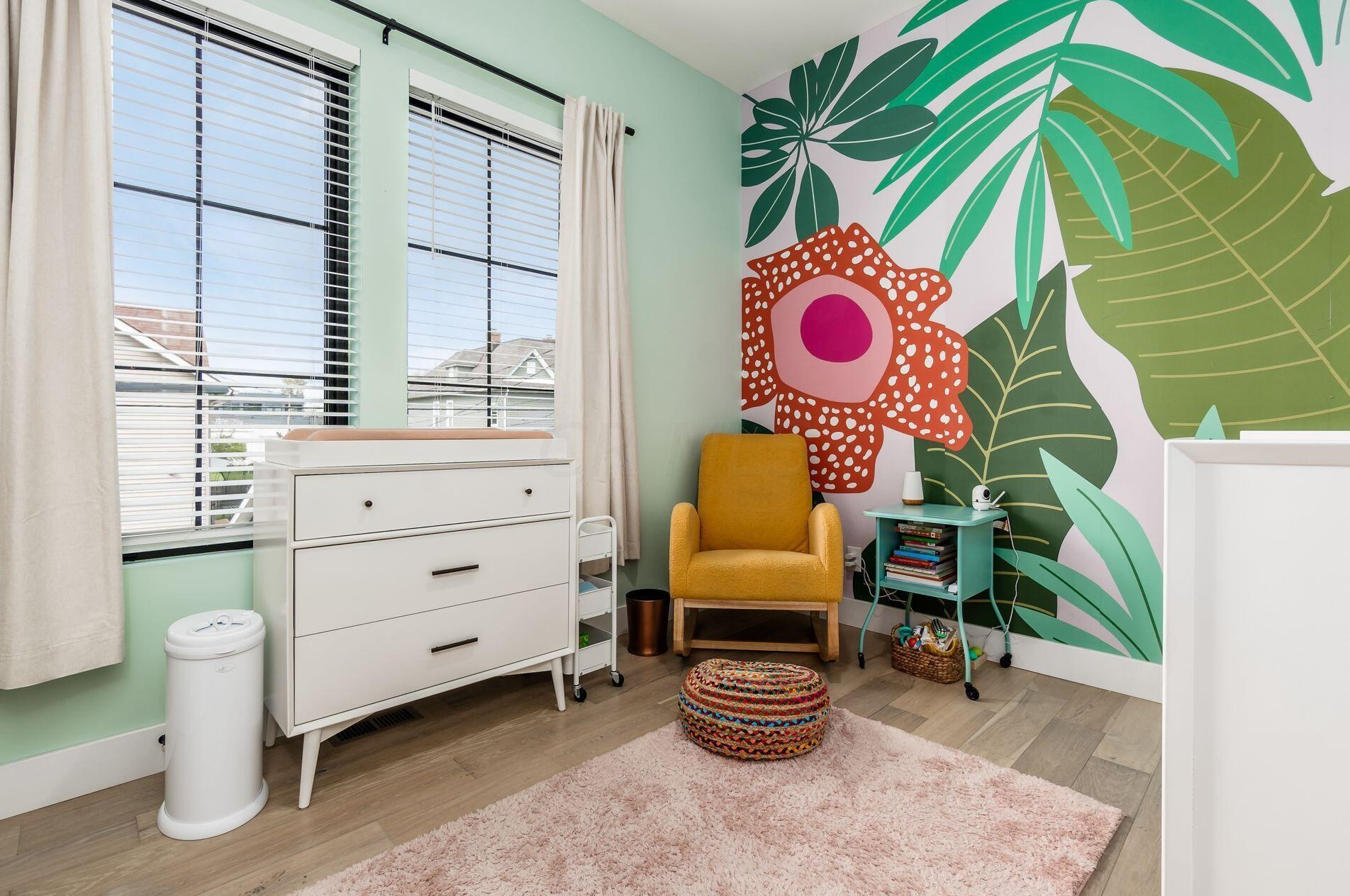 210 Ohio Ave, Columbus OH  43203-1568 exterior