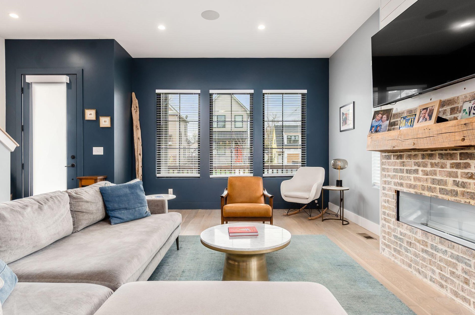 210 Ohio Ave, Columbus OH  43203-1568 exterior