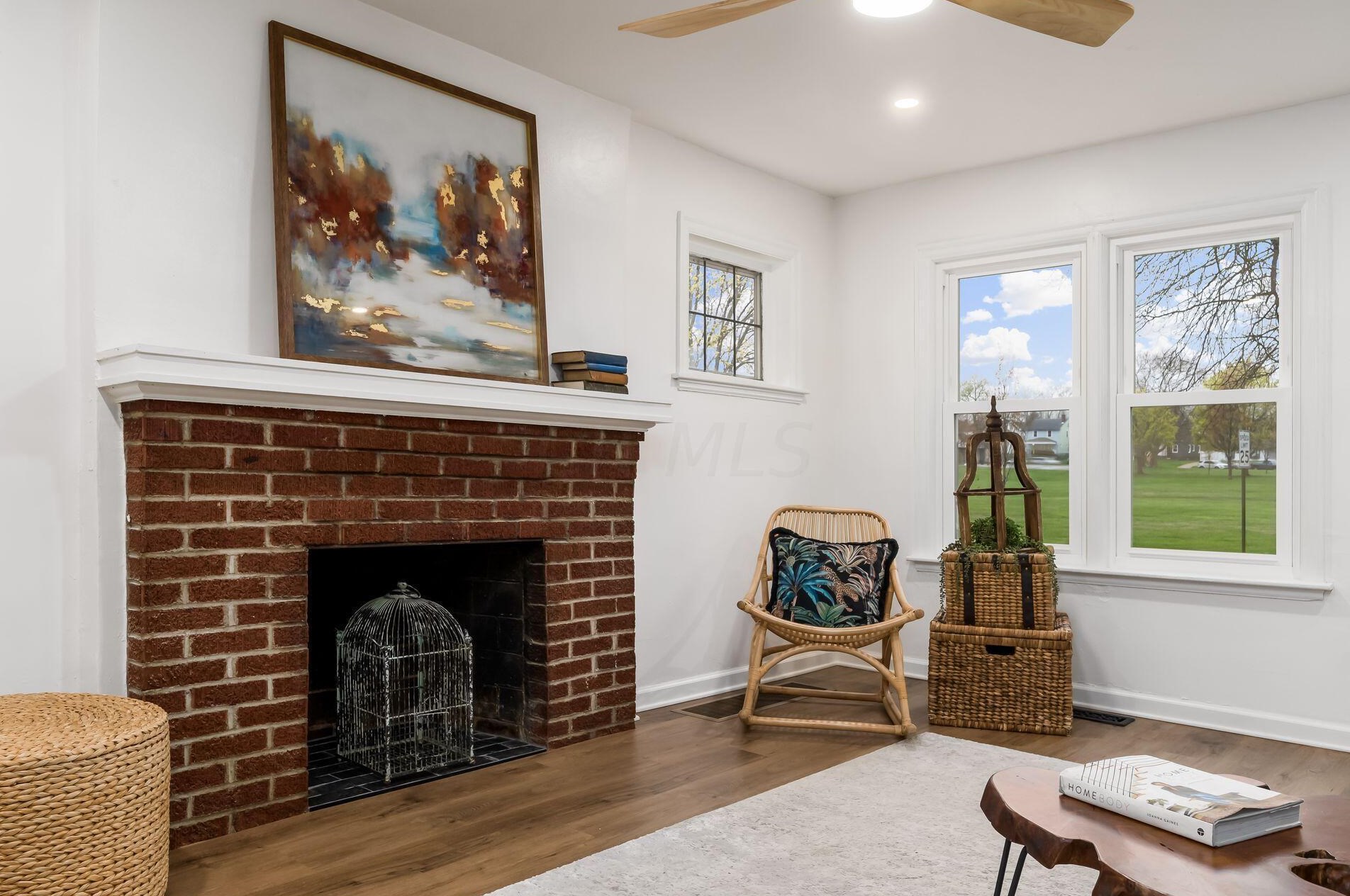 438 Woodbury Ave, Columbus OH  43223-1616 exterior