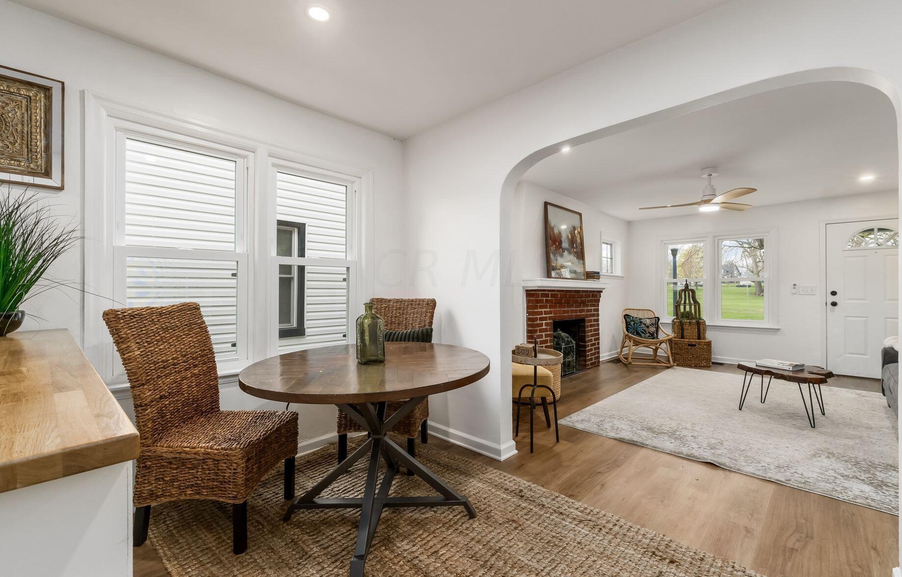 438 Woodbury Ave, Columbus OH  43223-1616 exterior