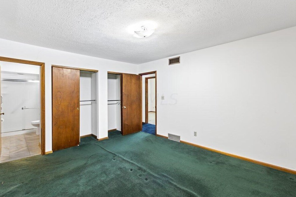 5861 Effingham Rd, Columbus OH 43213-3347 exterior