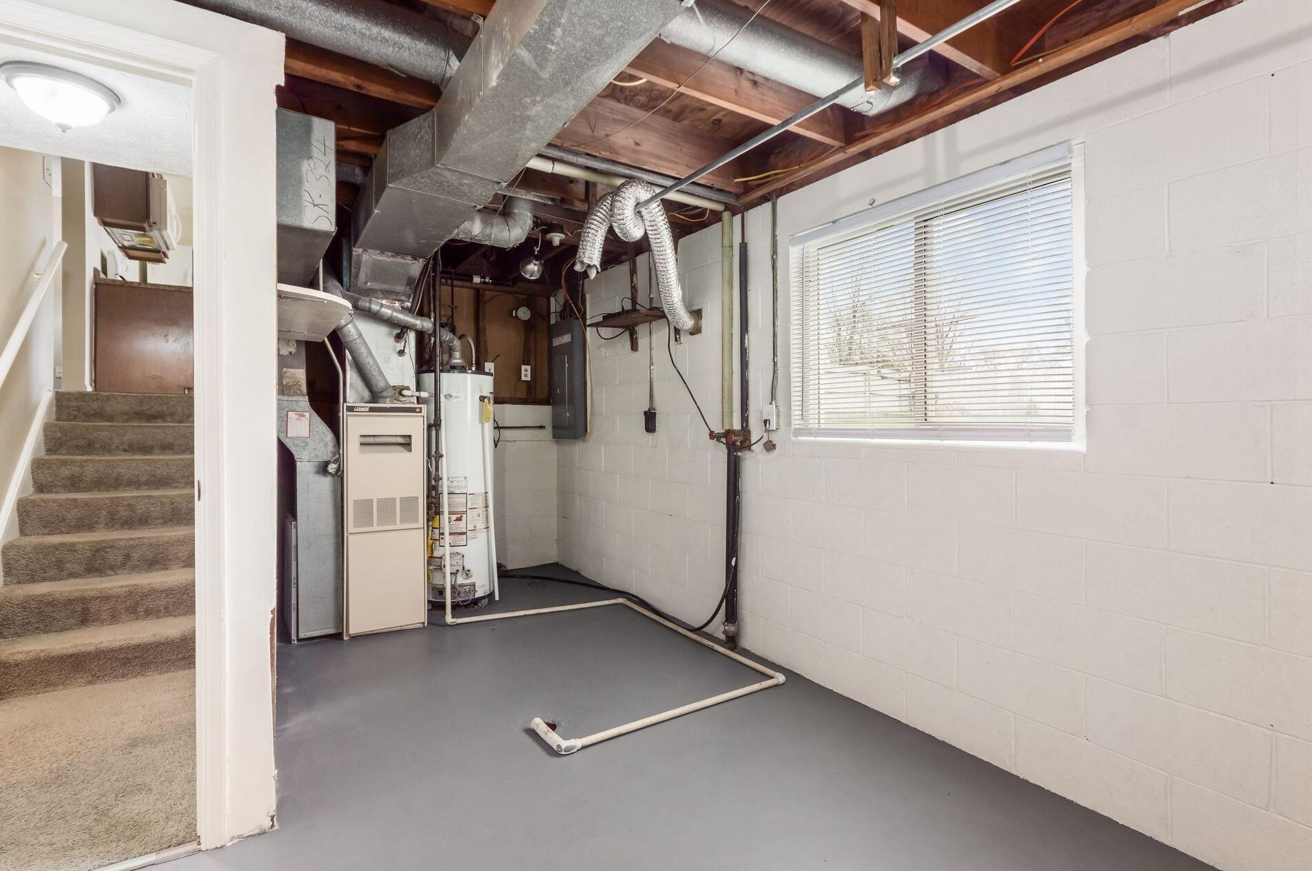 2970 Upton Rd, Columbus OH  43232-5240 exterior