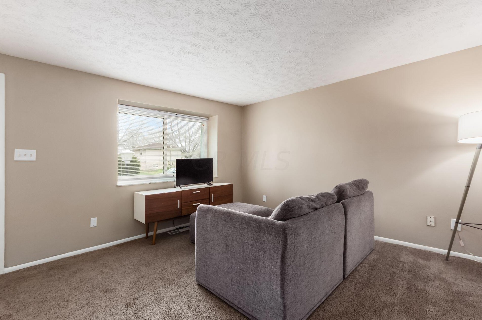 2970 Upton Rd, Columbus OH  43232-5240 exterior