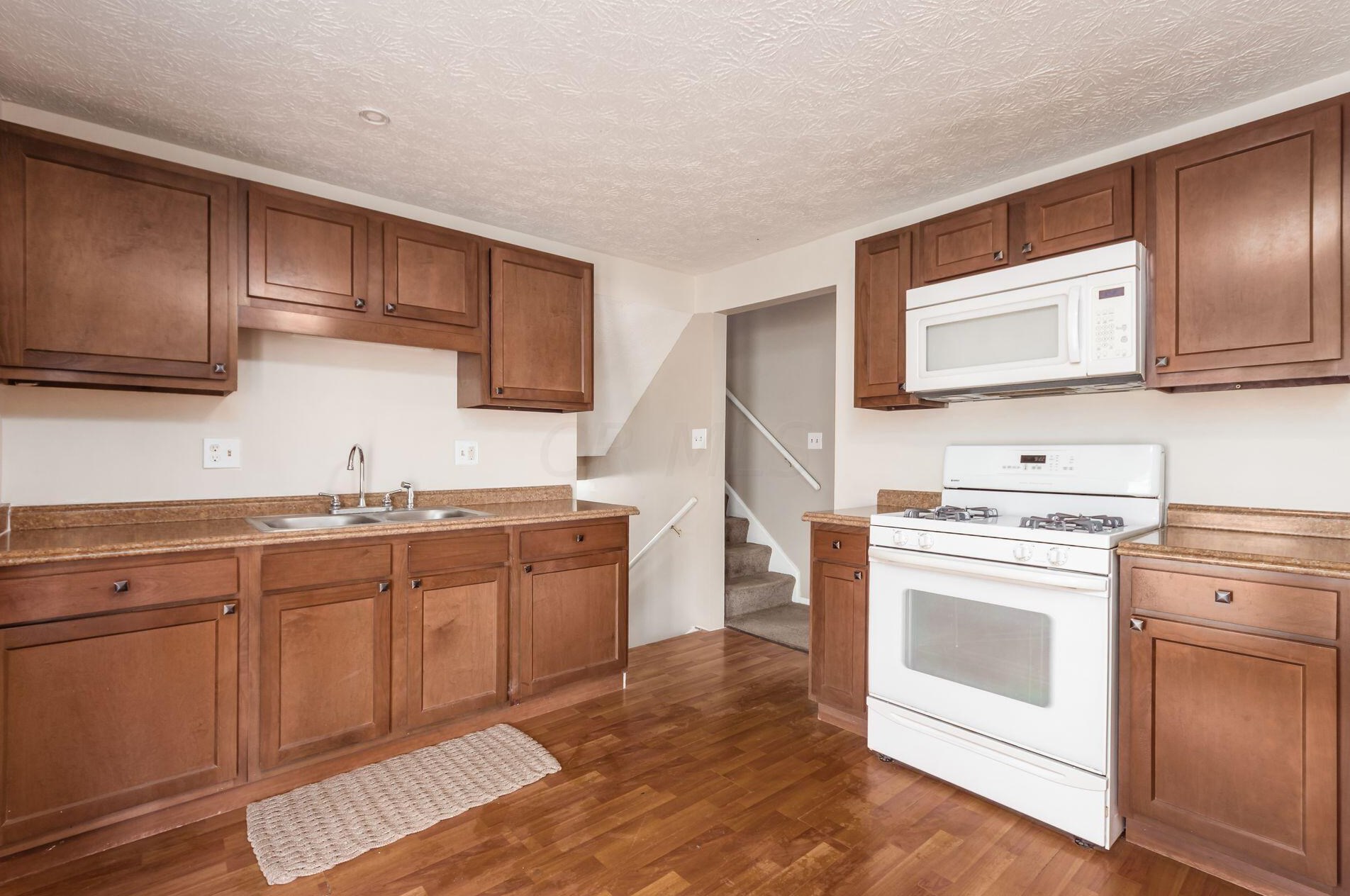 2970 Upton Rd, Columbus OH  43232-5240 exterior