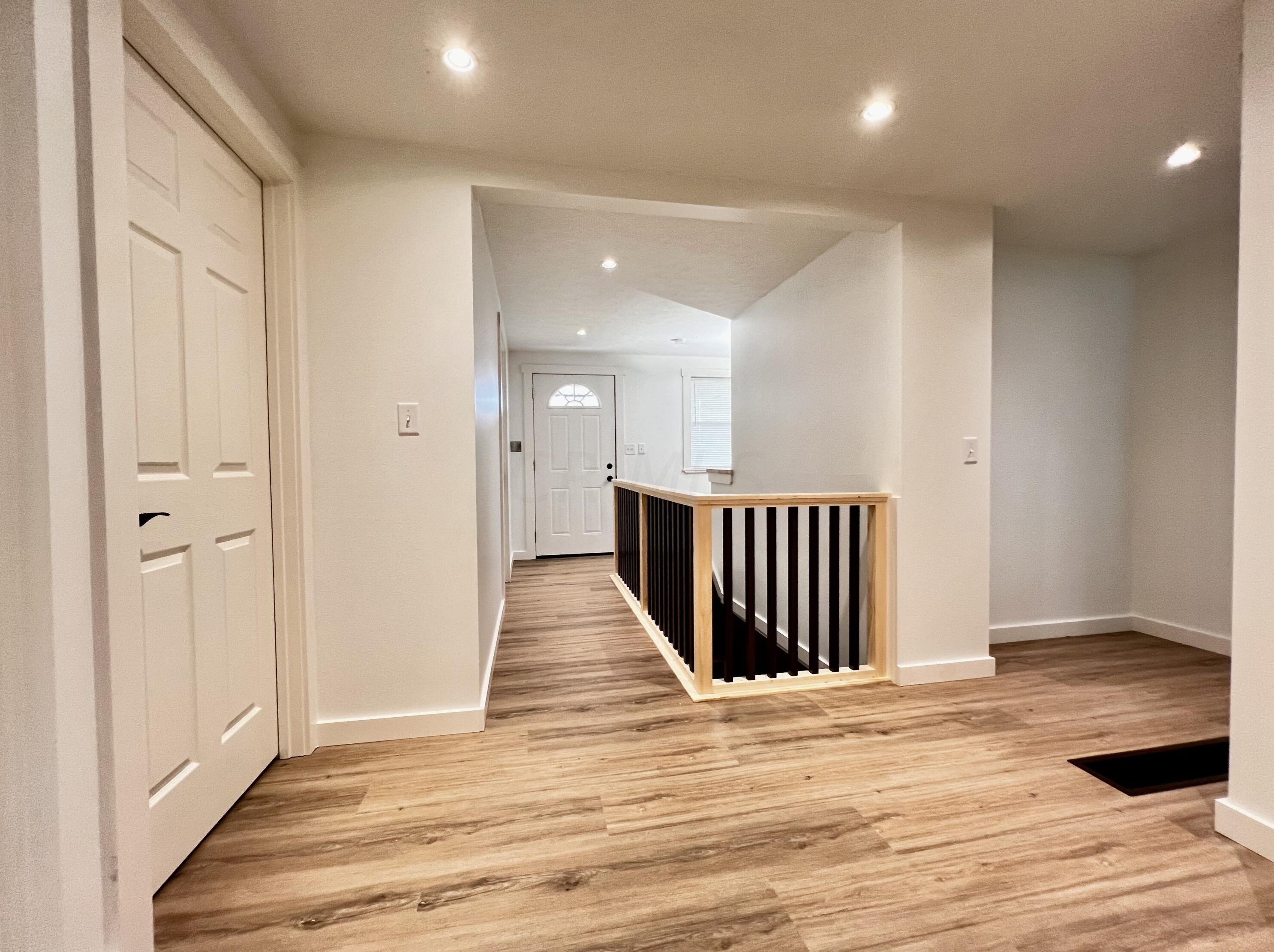 961 Melwood Dr, Columbus OH  43228-3523 exterior