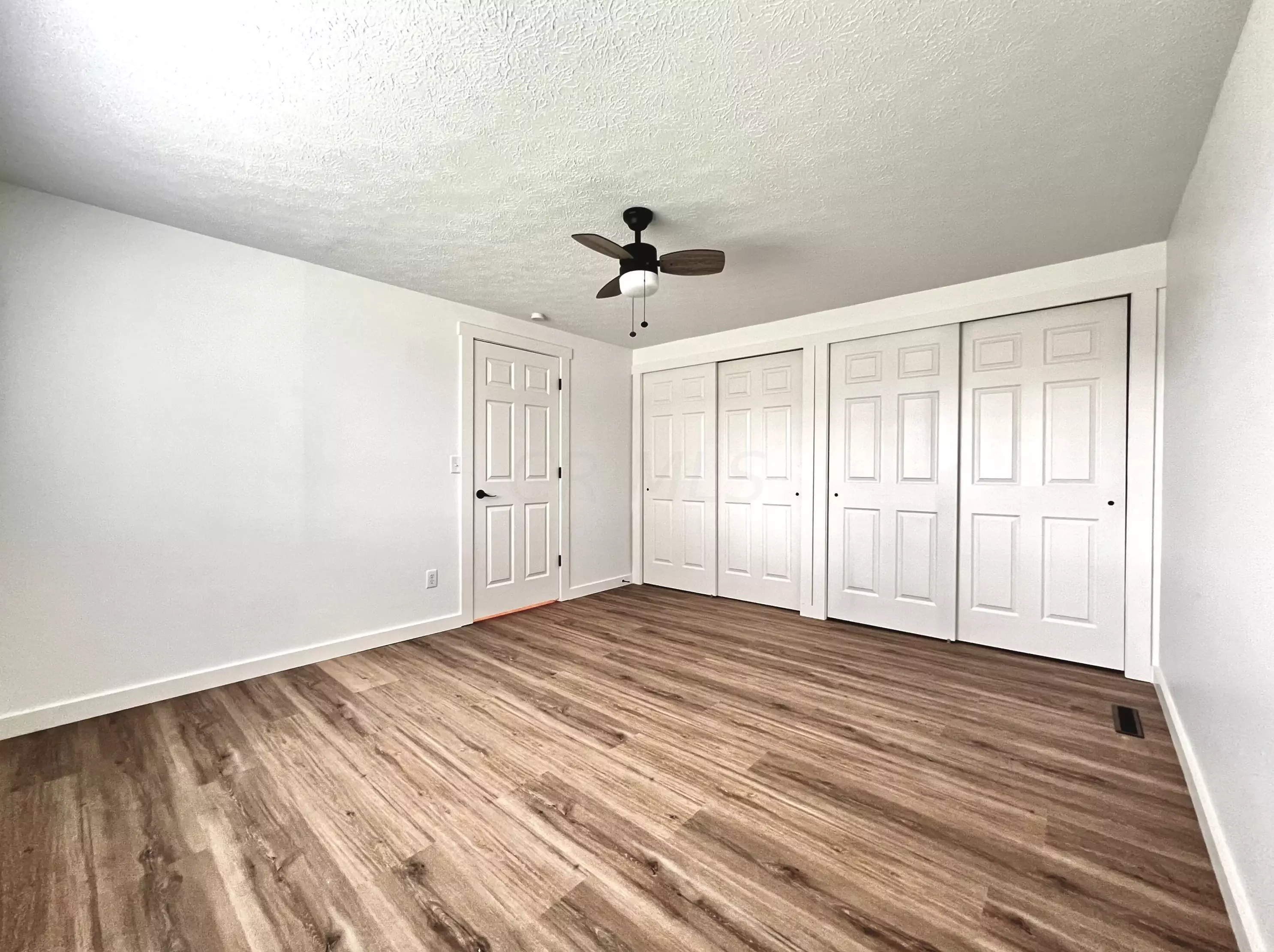 961 Melwood Dr, Columbus OH  43228-3523 exterior