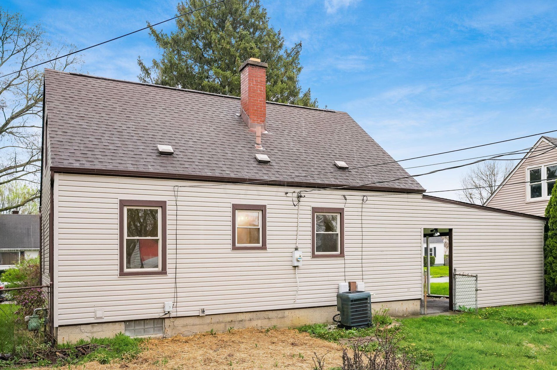 3035 Audubon Rd, Columbus OH 43211-1152 exterior