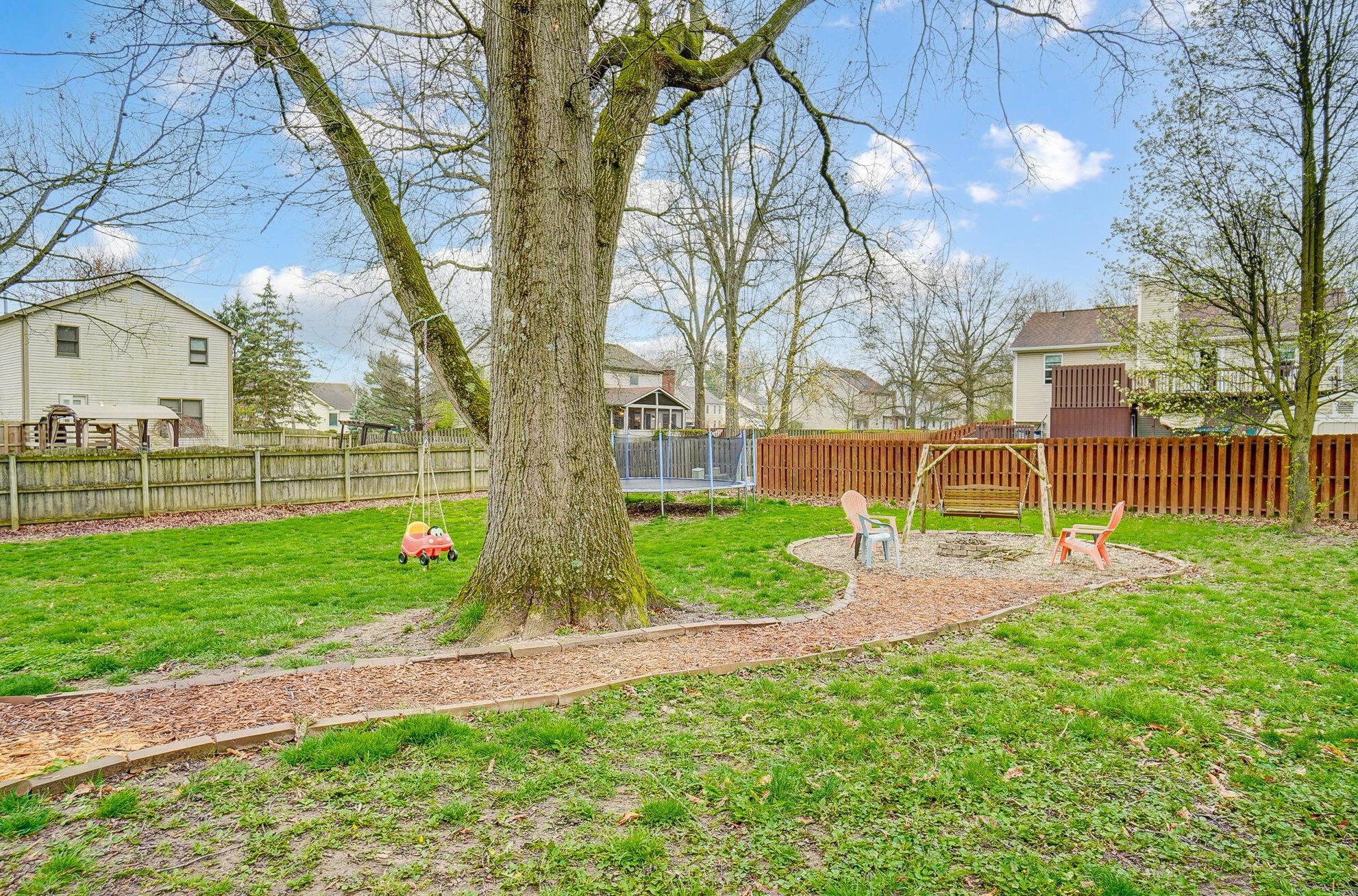 739 Taylor Ct, Delaware OH  43015-1191 exterior