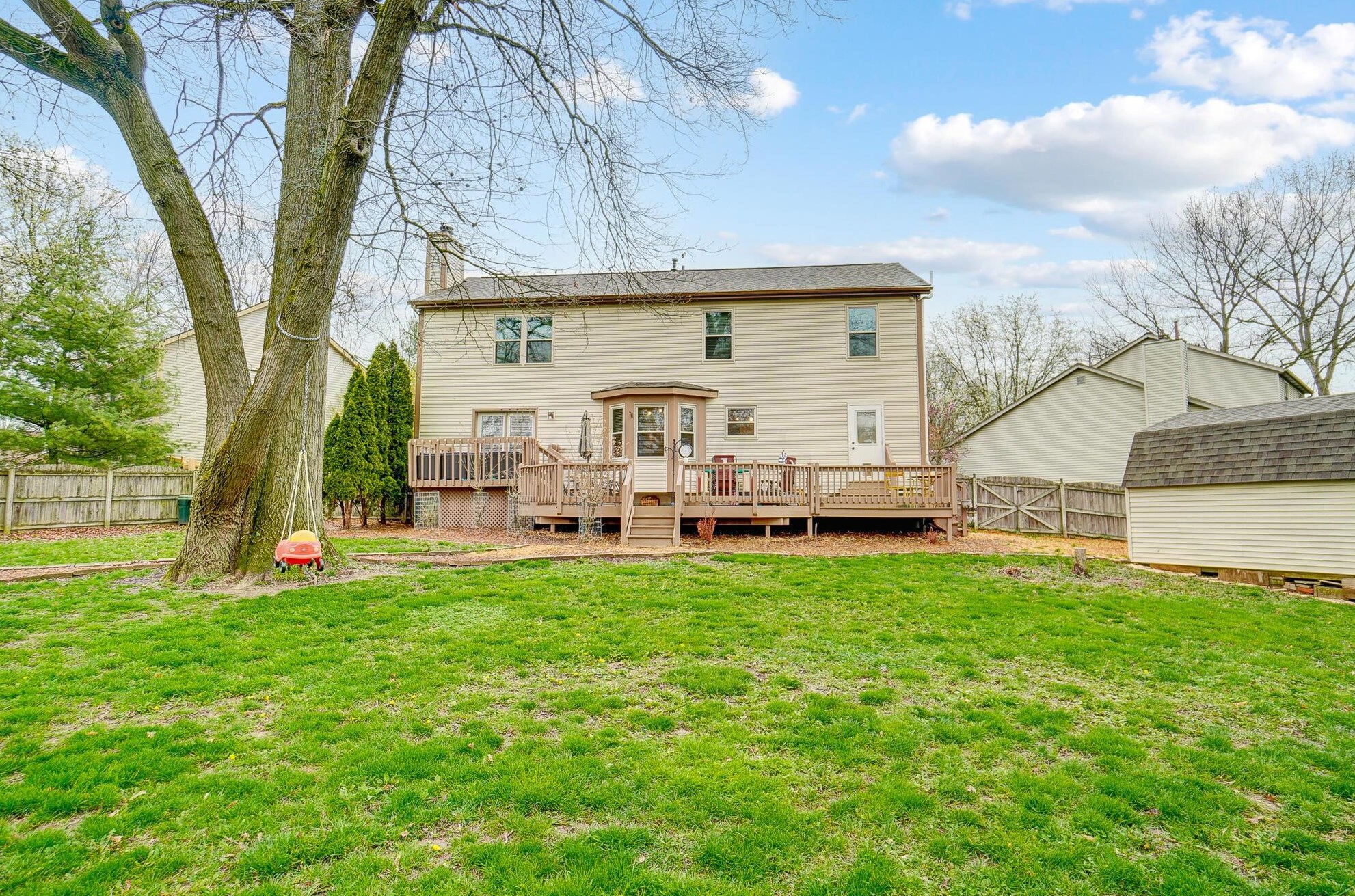 739 Taylor Ct, Delaware OH  43015-1191 exterior