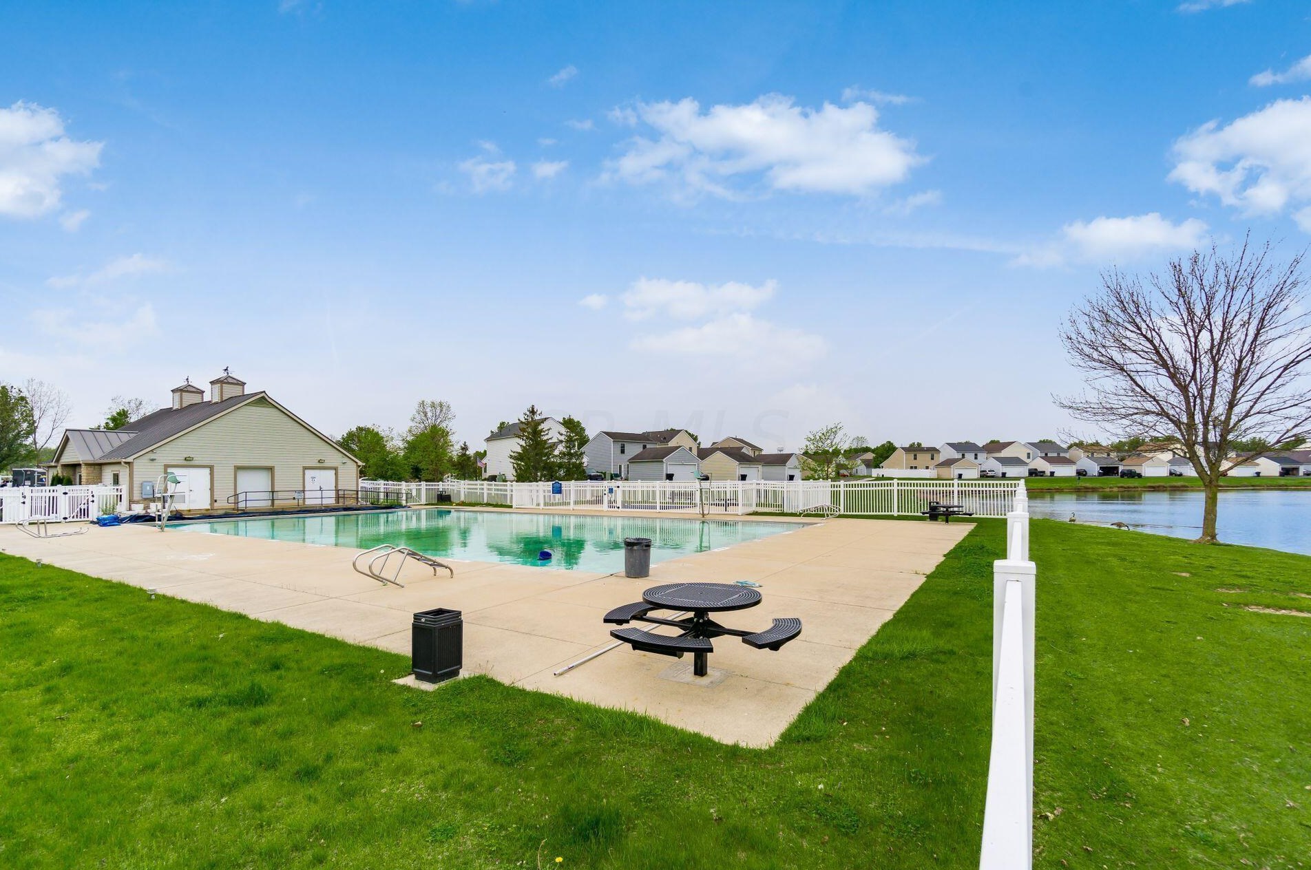 9138 Drum Pl, Orient OH  43146-9080 exterior