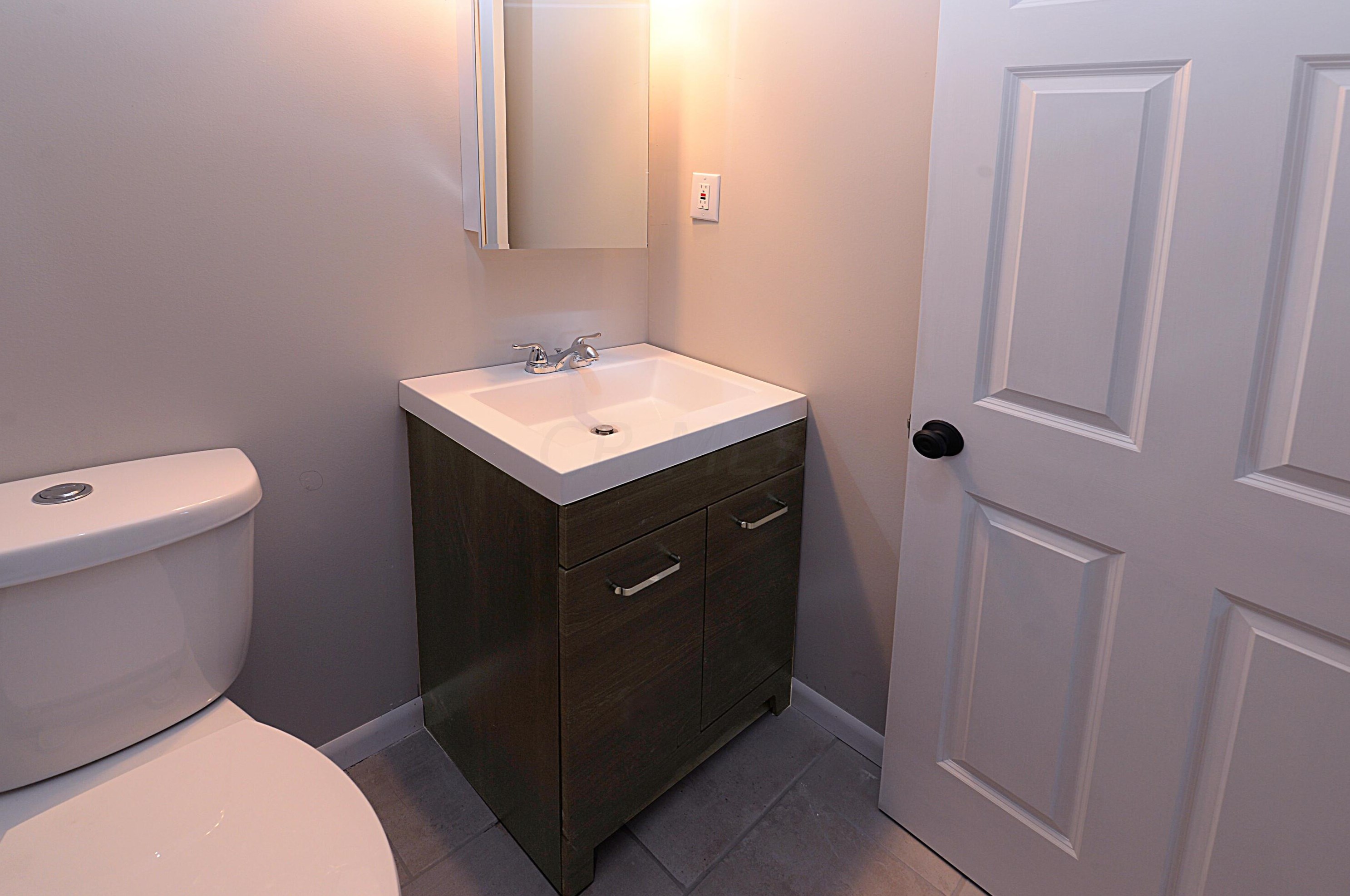 6515 Lemans Ln, Dayton OH  45424-3421 exterior