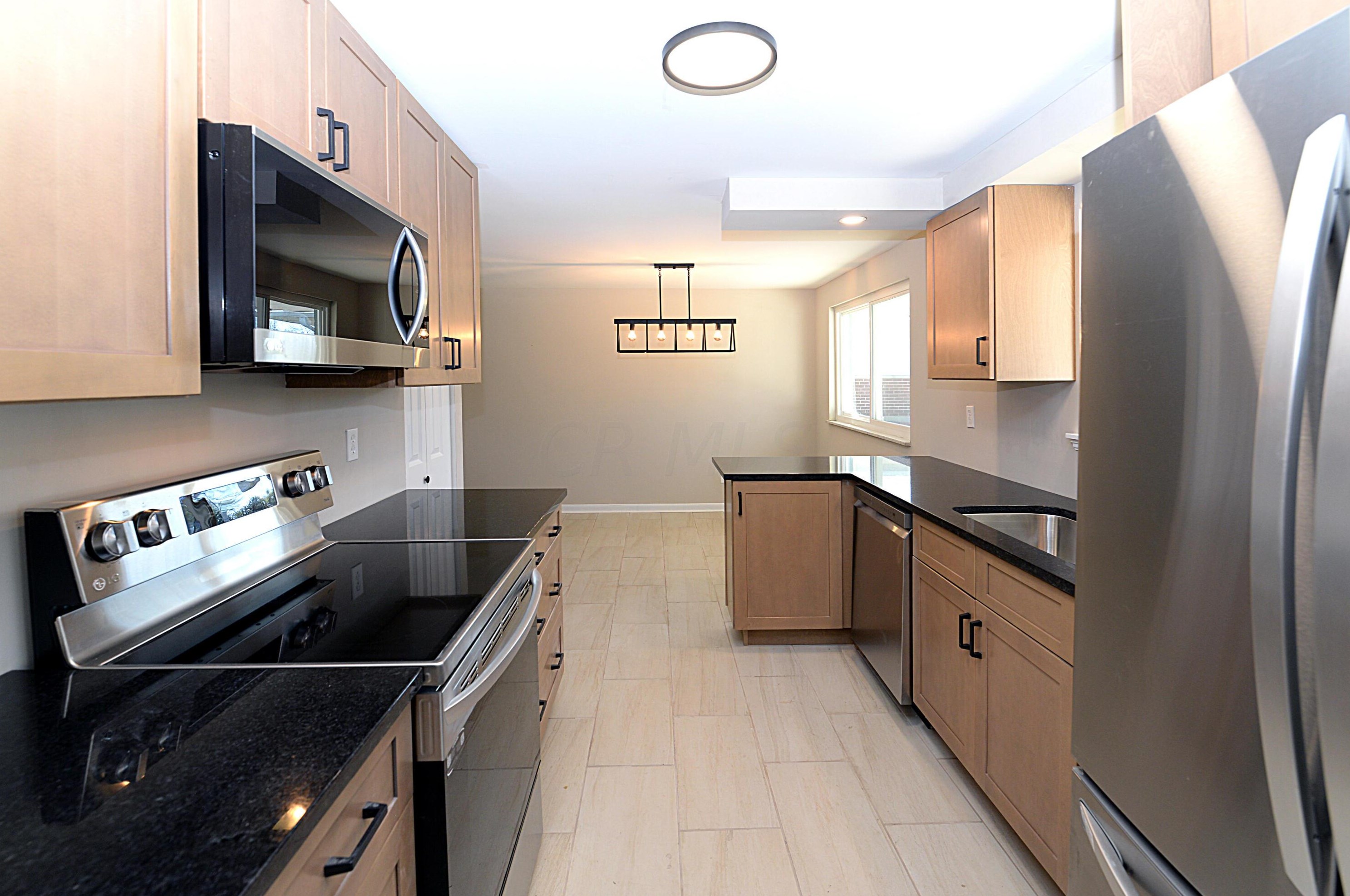 6515 Lemans Ln, Dayton OH  45424-3421 exterior