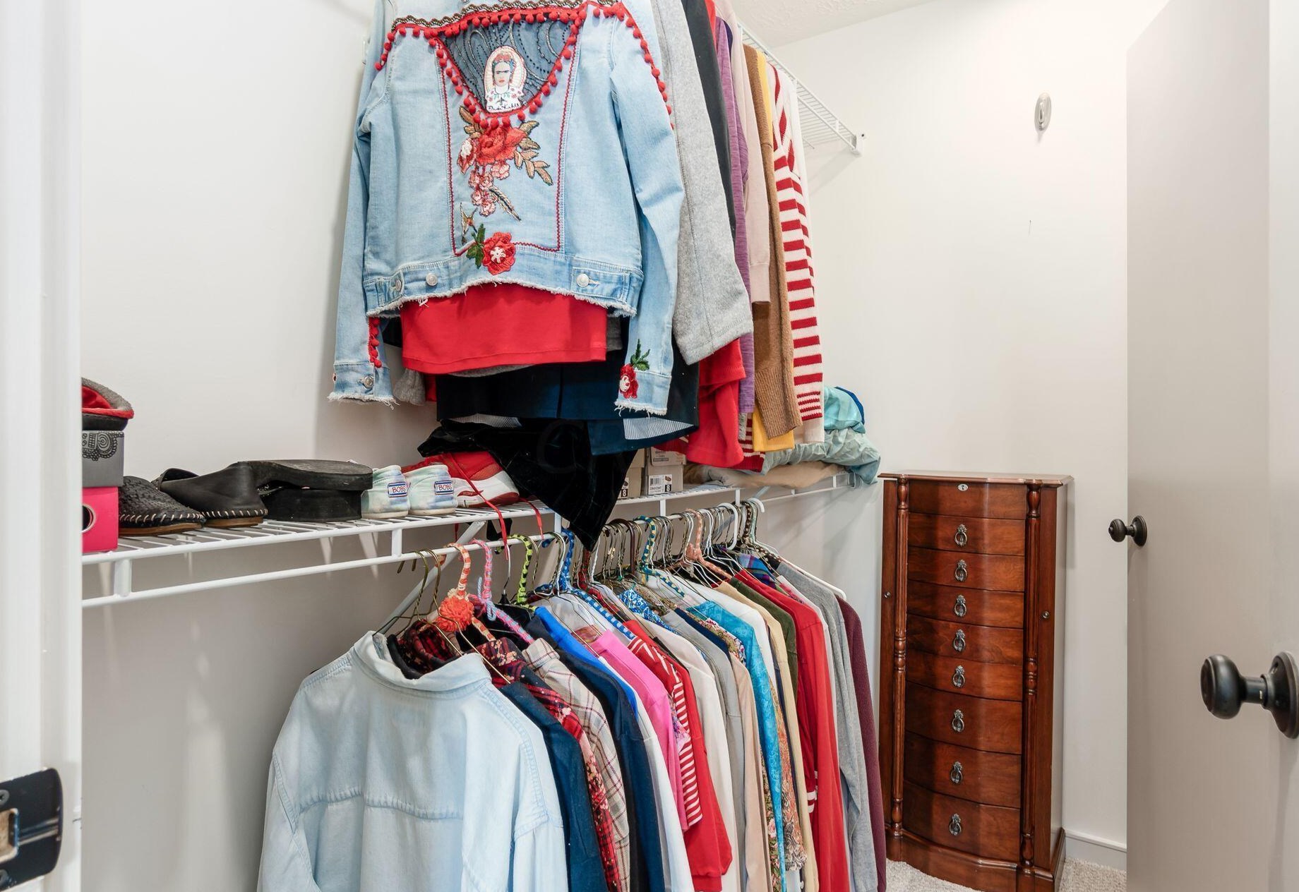 2546 Trotterslane Dr, Columbus OH  43235-5500 exterior