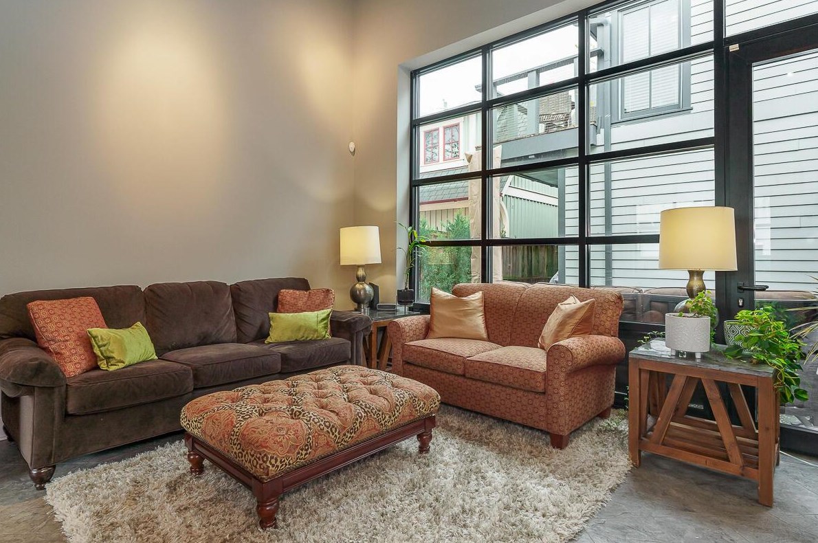 847 Kerr St, Columbus OH  43215-1462 exterior