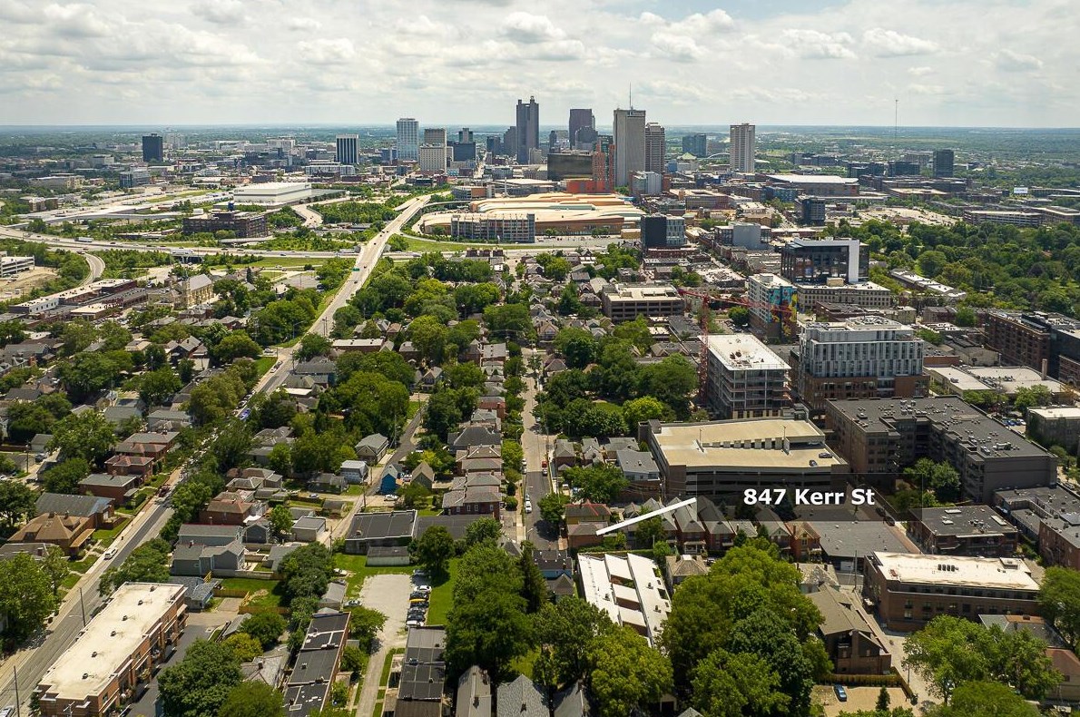 847 Kerr St, Columbus OH  43215-1462 exterior