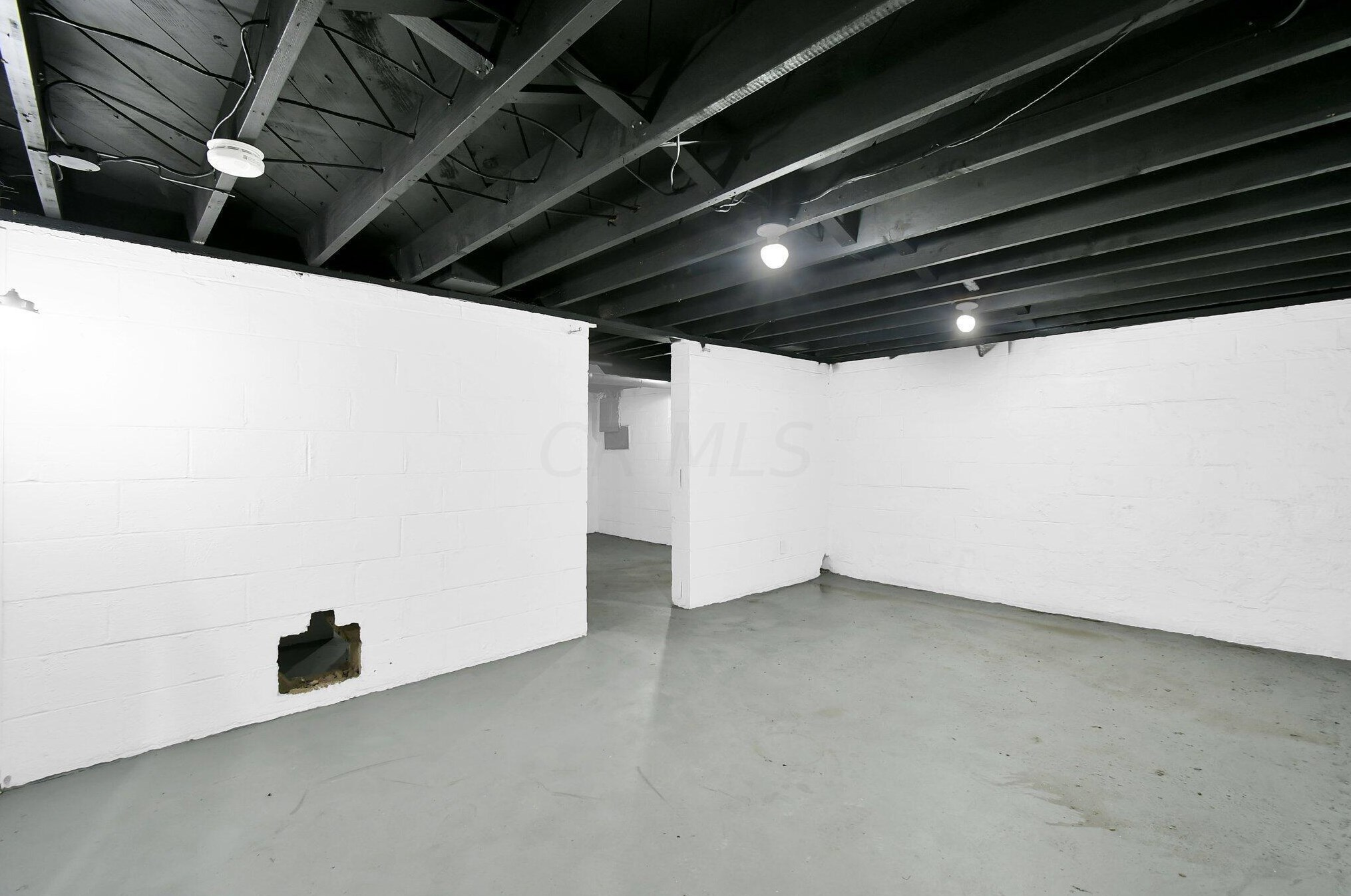 205 Ashburton Rd, Columbus OH 43213-2240 exterior