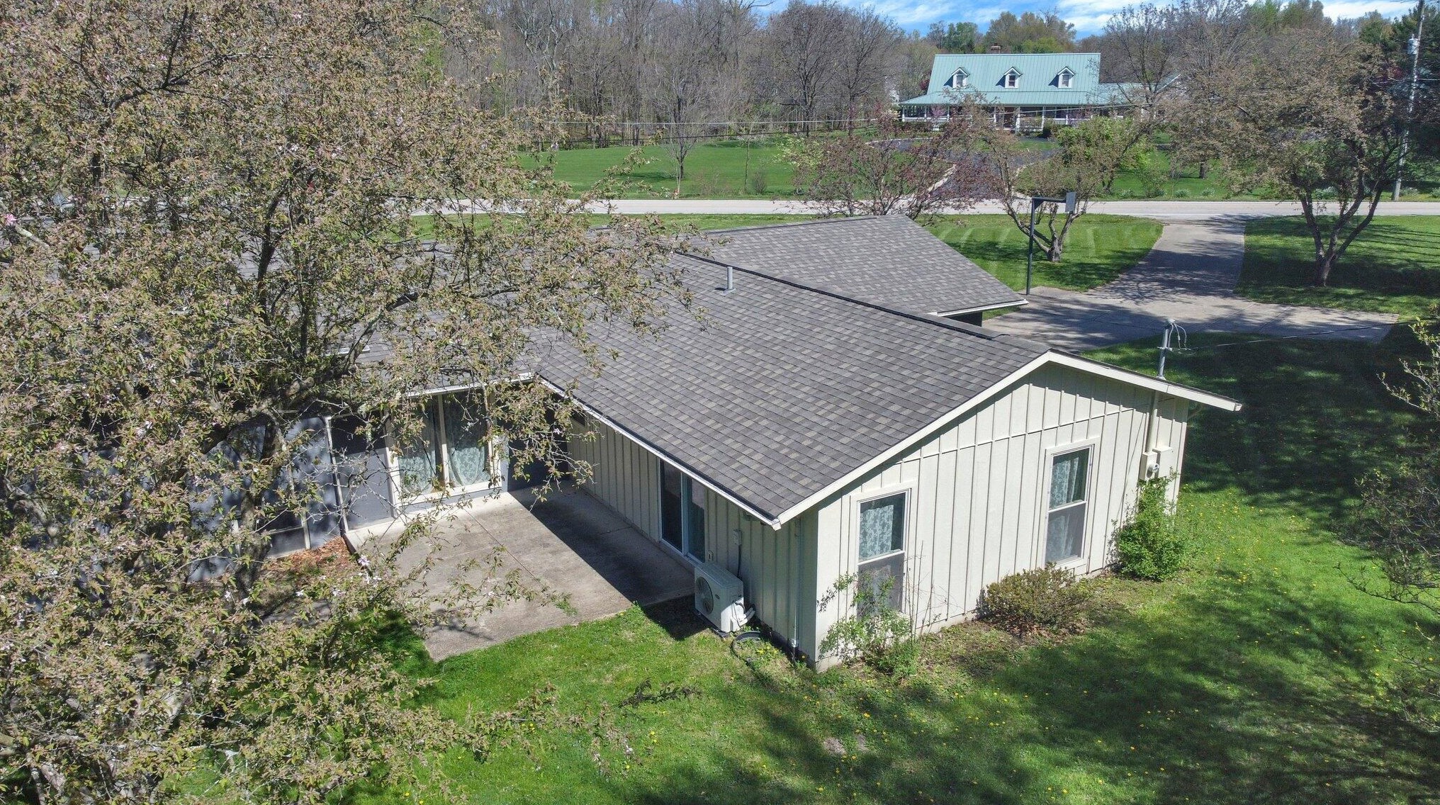 3254 Grey Fox Dr, Columbus OH 43230-1923 exterior