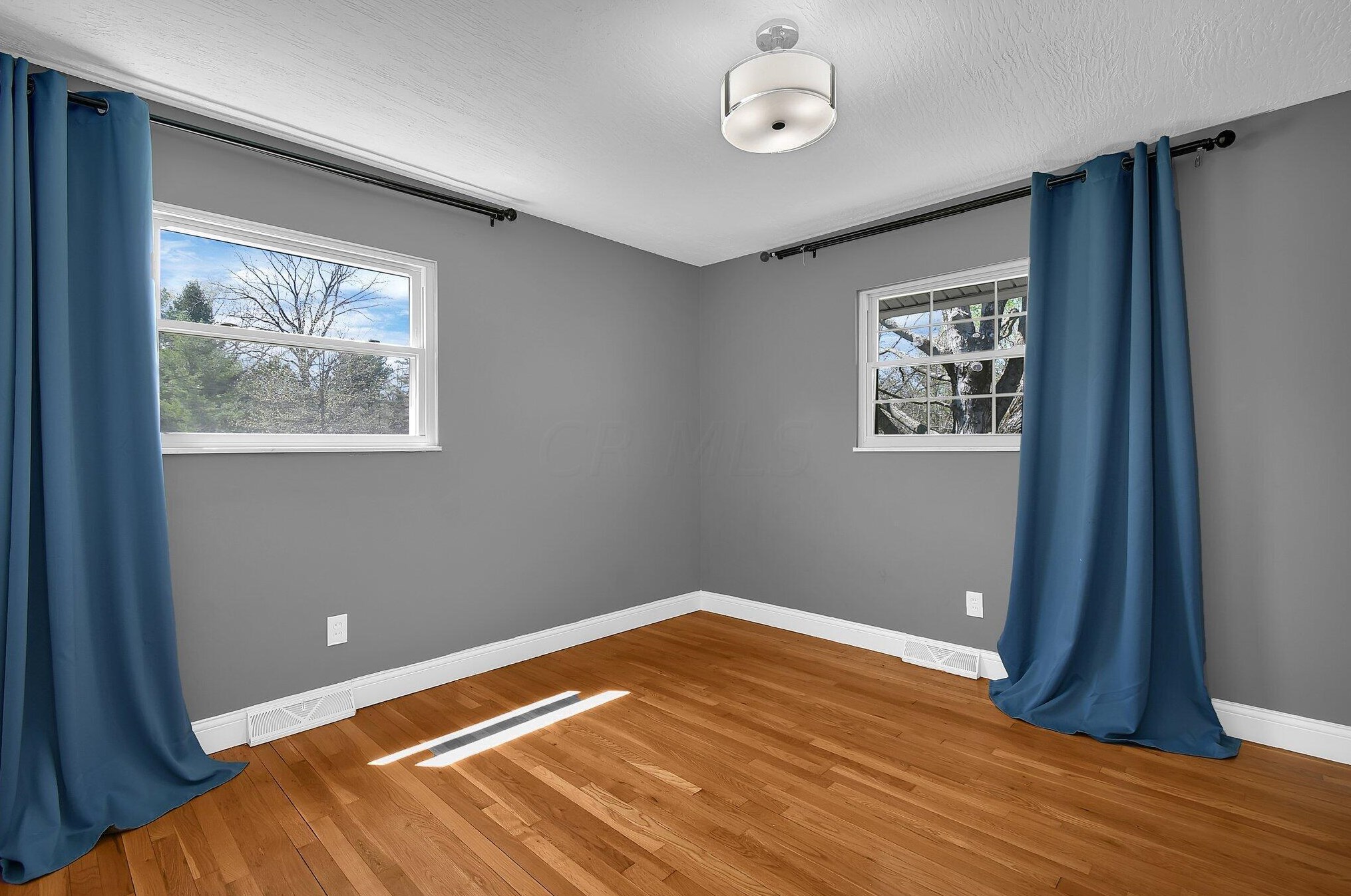 3254 Grey Fox Dr, Columbus OH 43230-1923 exterior