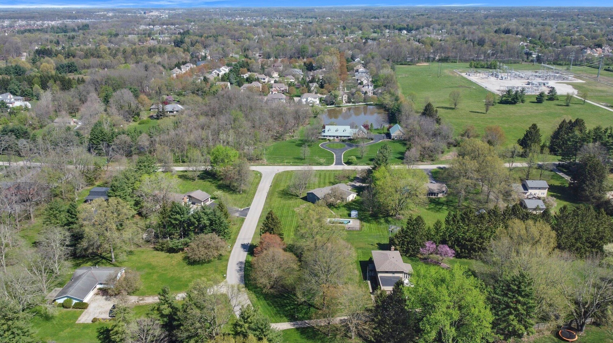 3254 Grey Fox Dr, Columbus OH 43230-1923 exterior