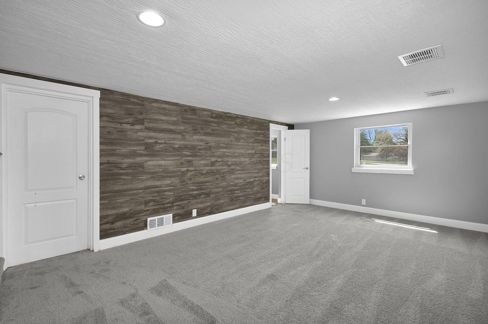 3254 Grey Fox Dr, Columbus OH 43230-1923 exterior