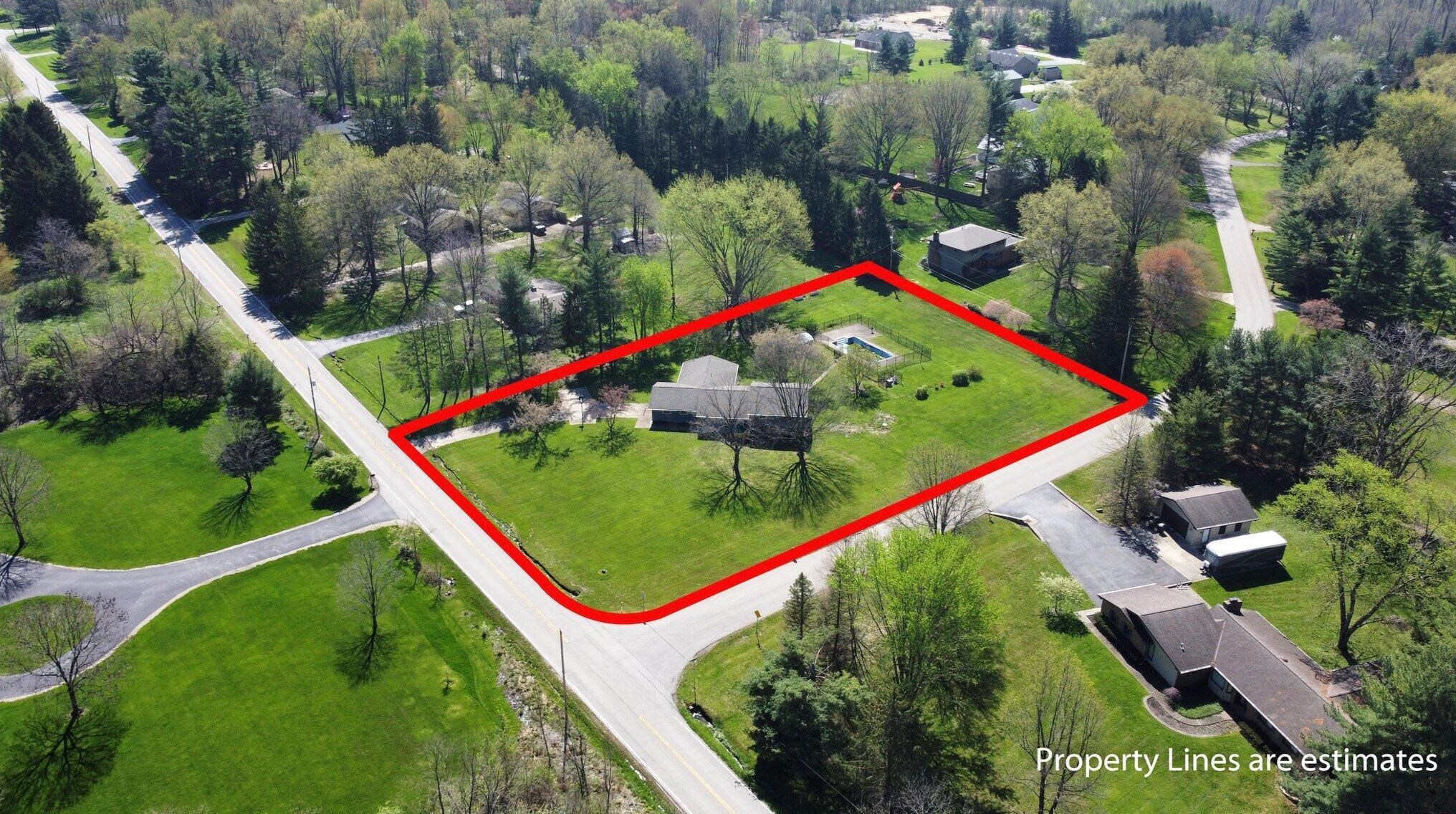 3254 Grey Fox Dr, Columbus OH 43230-1923 exterior