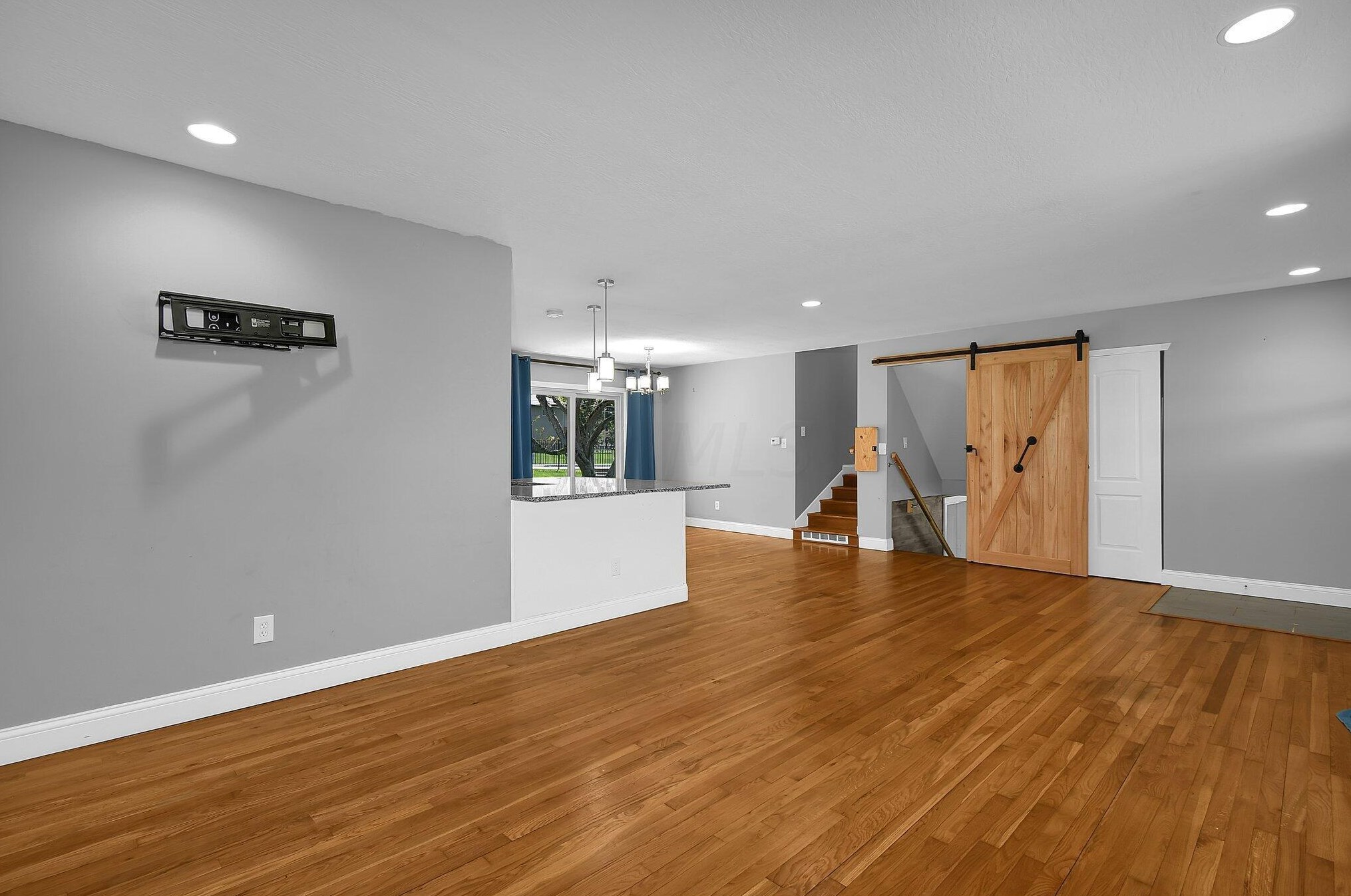 3254 Grey Fox Dr, Columbus OH 43230-1923 exterior