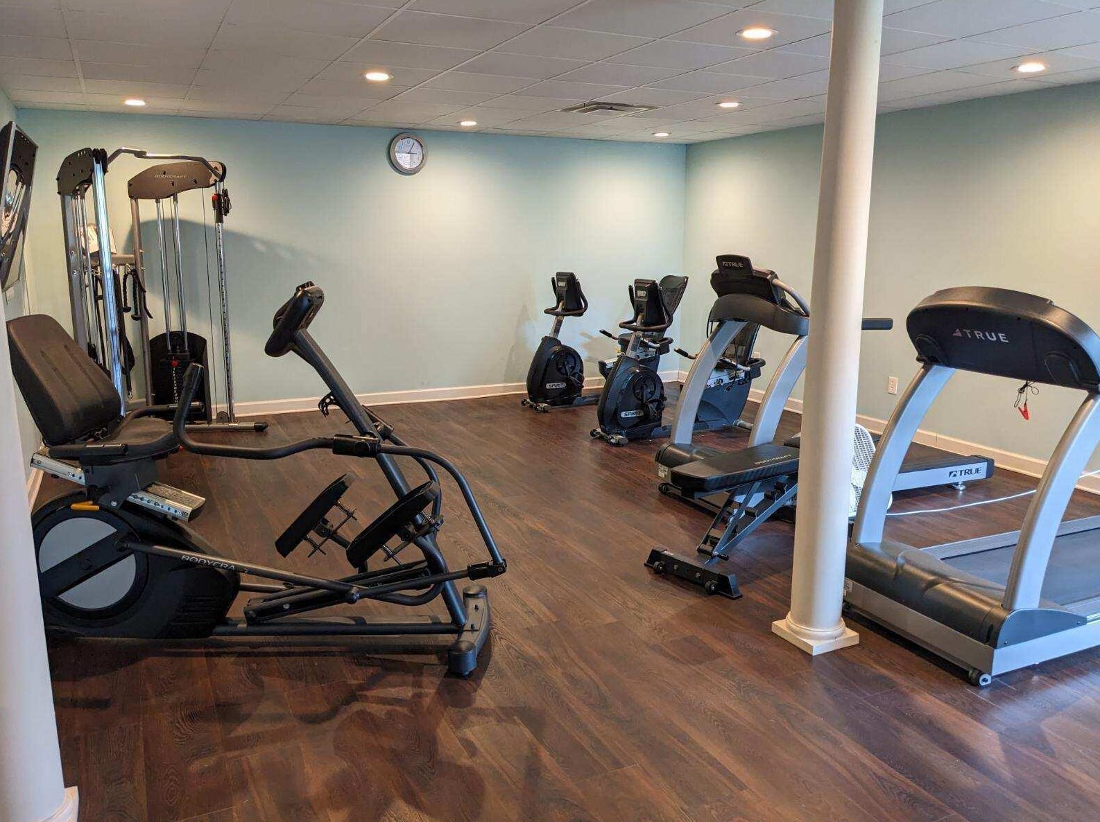 4819 Middletowne St, Columbus OH  43214-1966 exterior