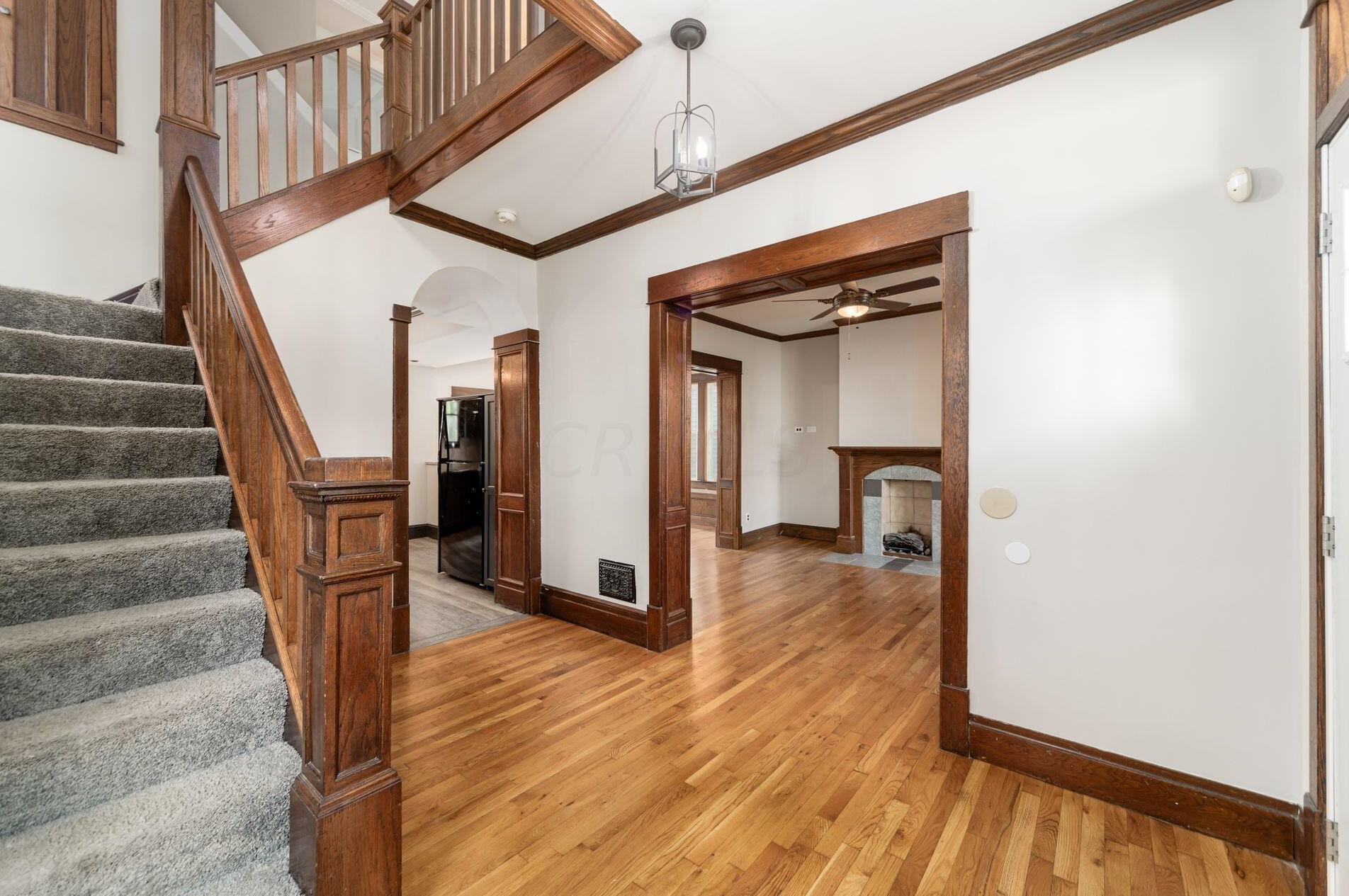 2390 Indianola Ave, Columbus OH  43202-3013 exterior