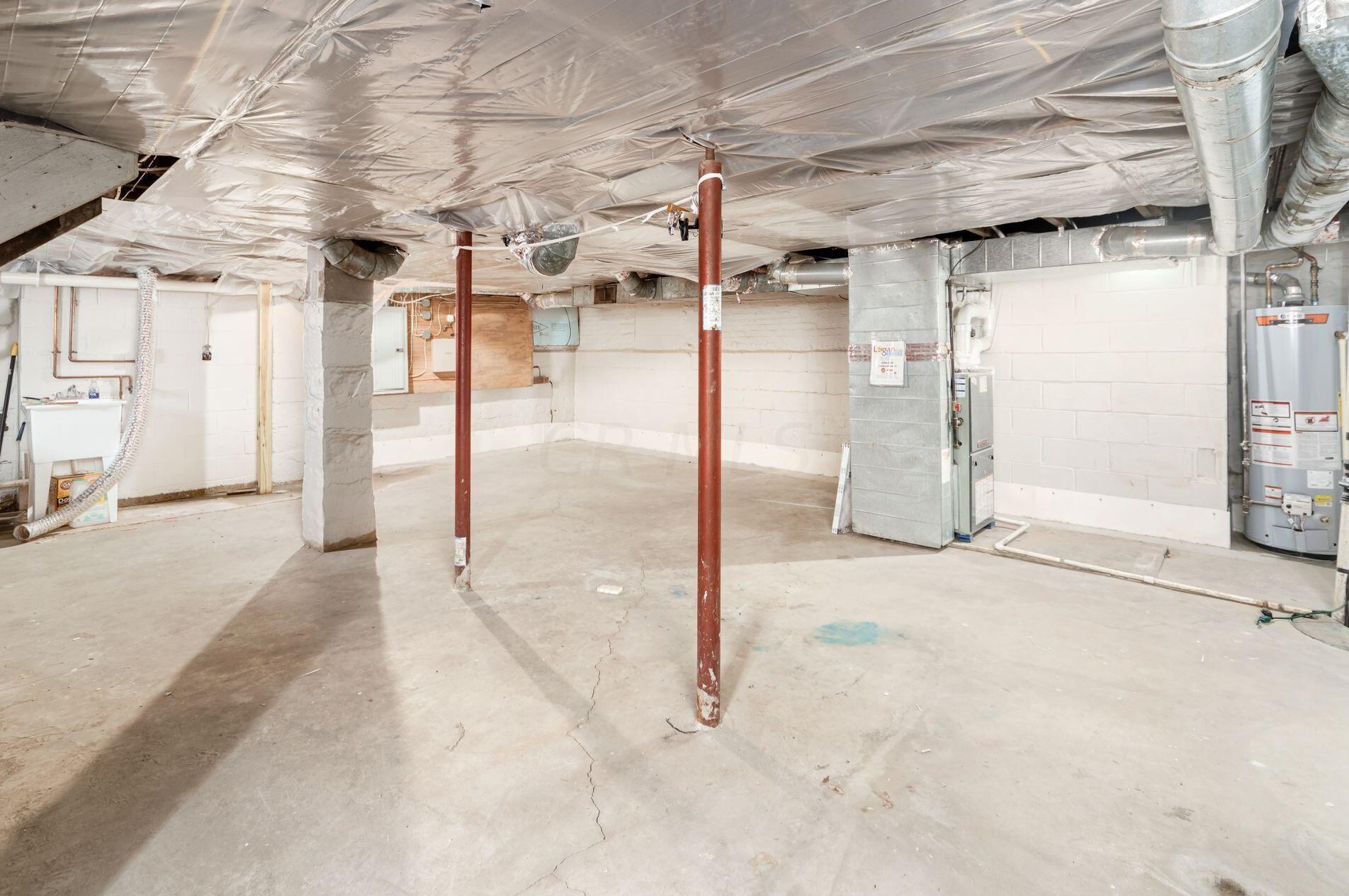 2390 Indianola Ave, Columbus OH  43202-3013 exterior