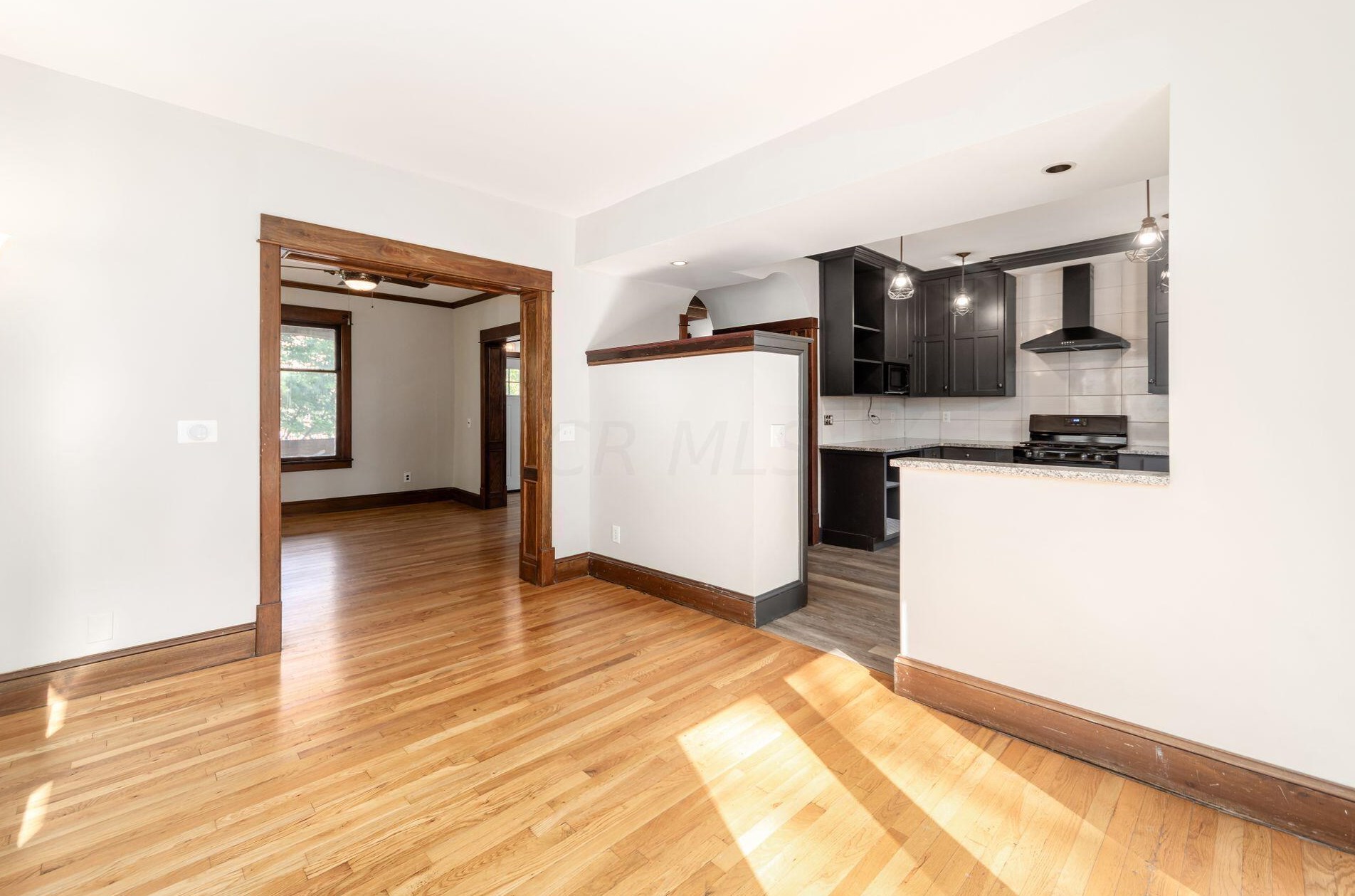 2390 Indianola Ave, Columbus OH  43202-3013 exterior