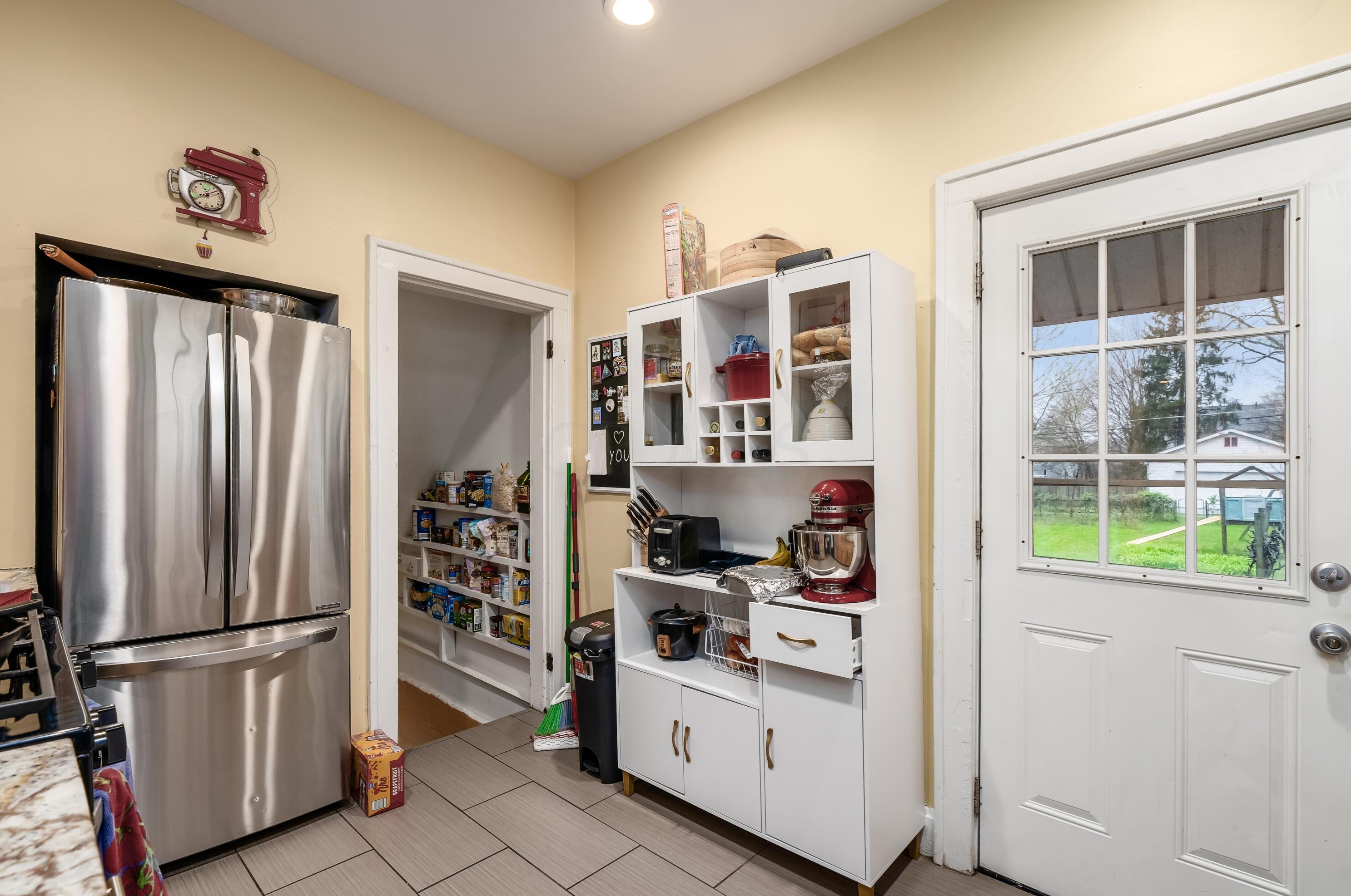 118 Lakeview Ave, Columbus OH 43202-1217 exterior