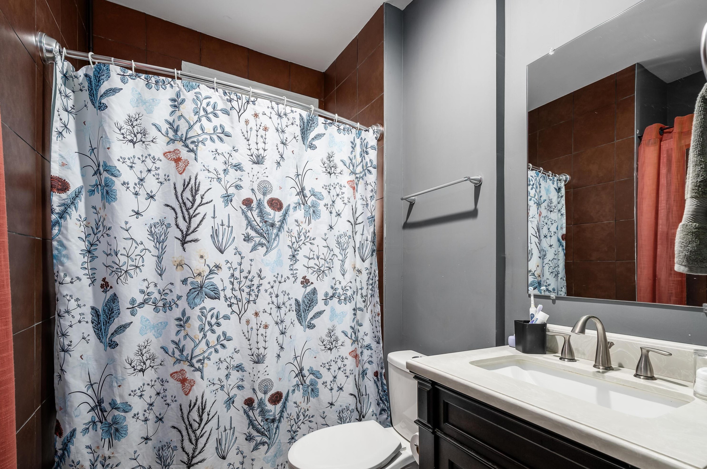 118 Lakeview Ave, Columbus OH 43202-1217 exterior