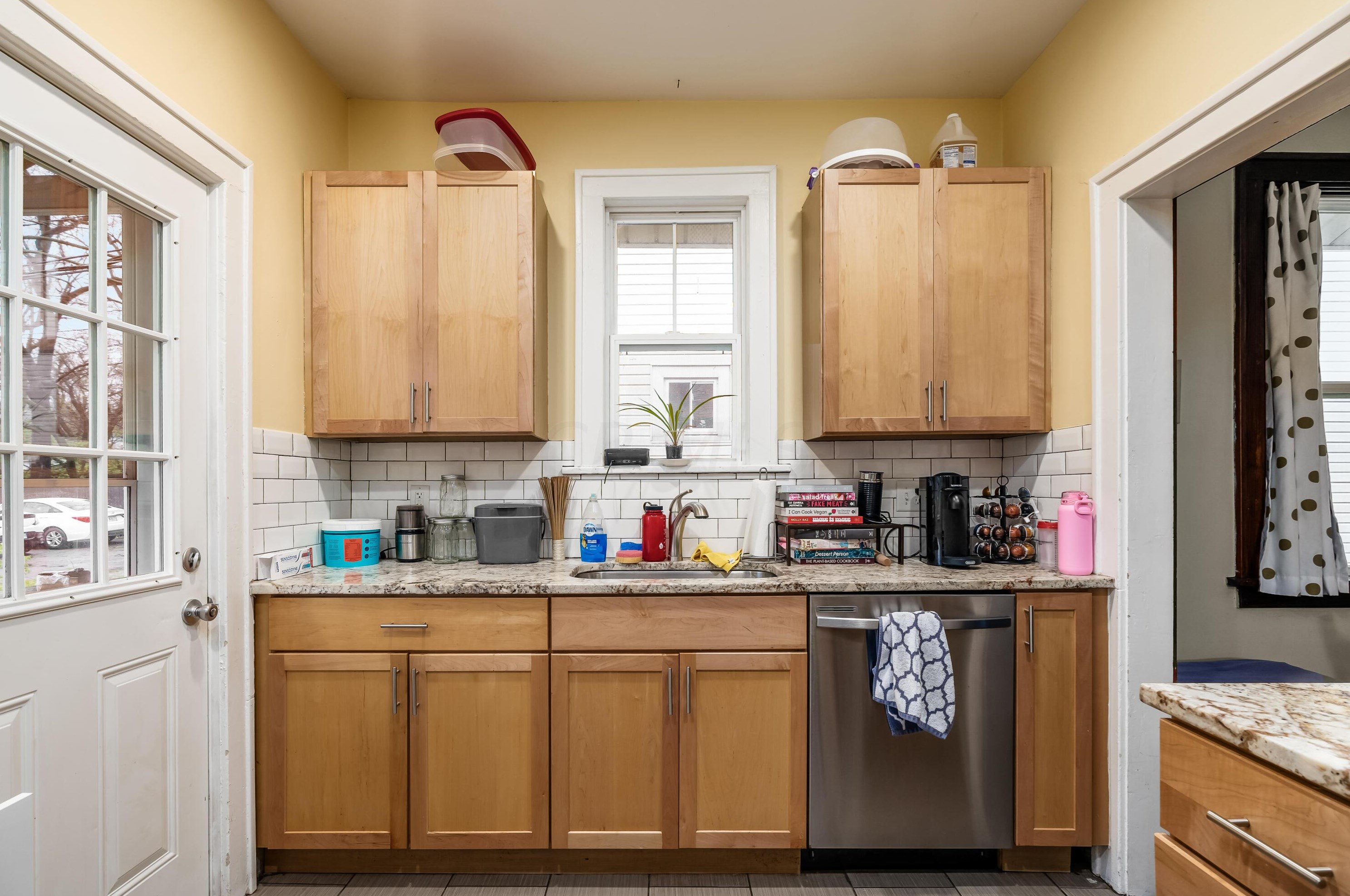 118 Lakeview Ave, Columbus OH 43202-1217 exterior