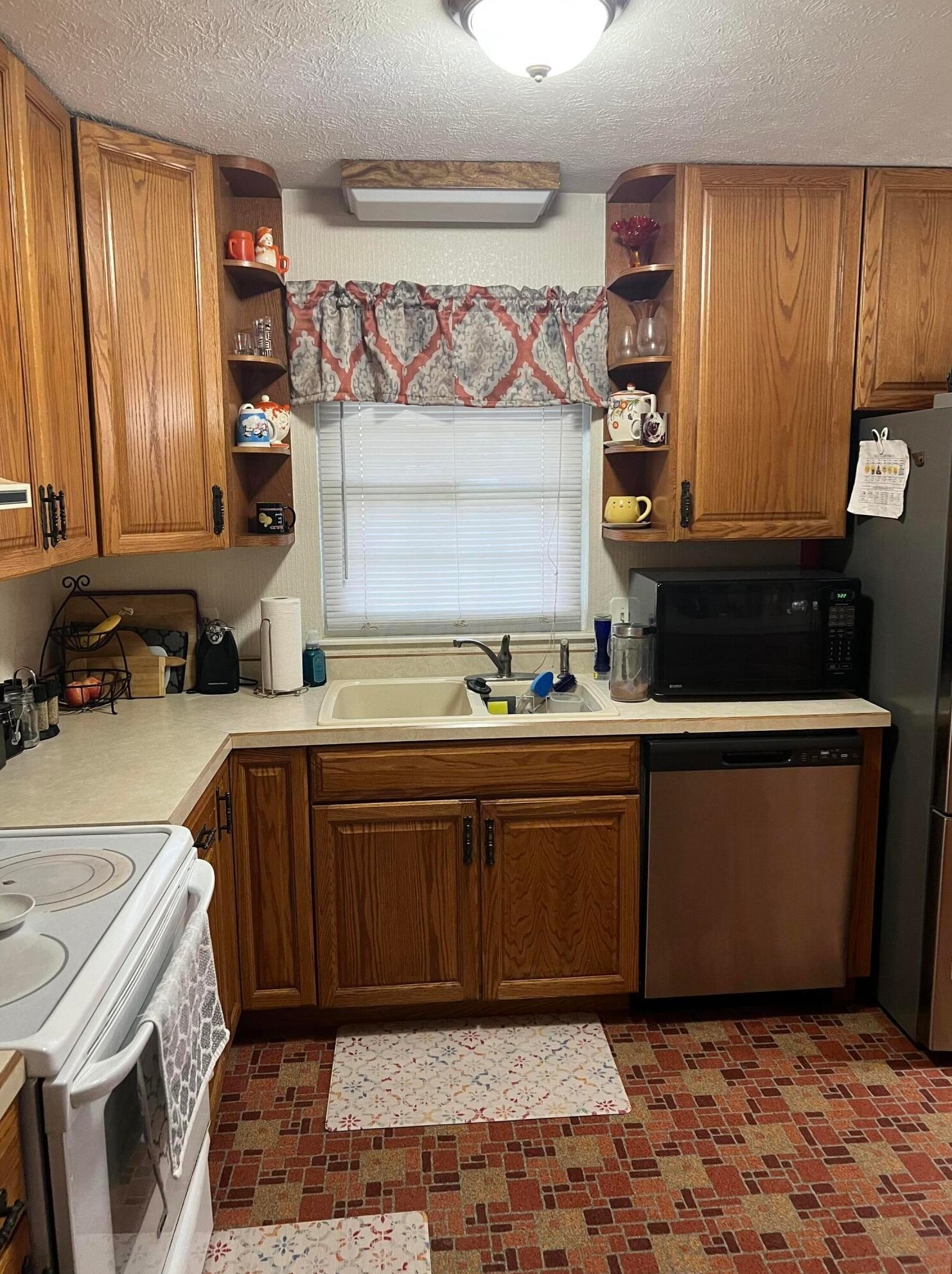 2065 Turner Dr, Lancaster OH 43130-2279 exterior