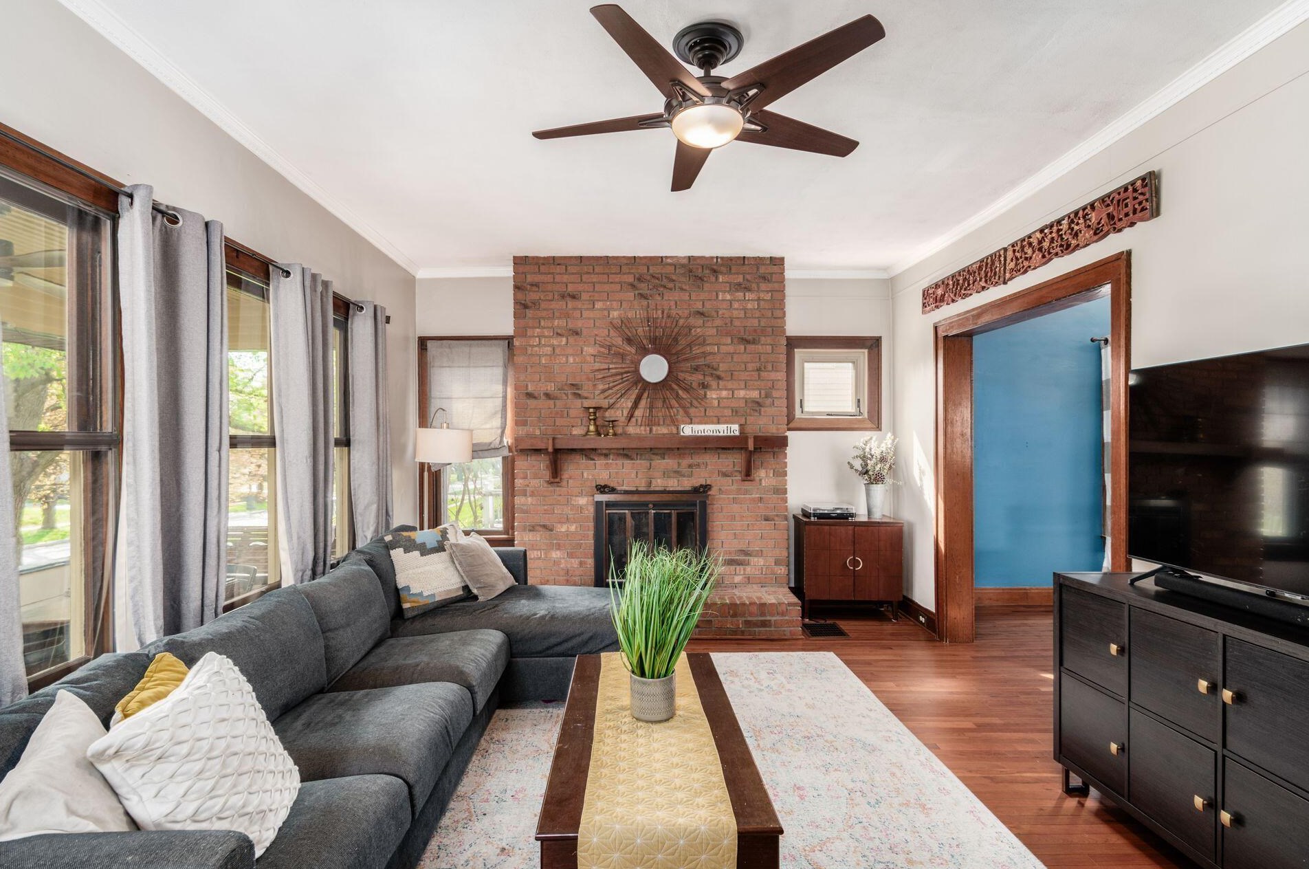 136 Blenheim Rd, Columbus OH 43214-3265 exterior