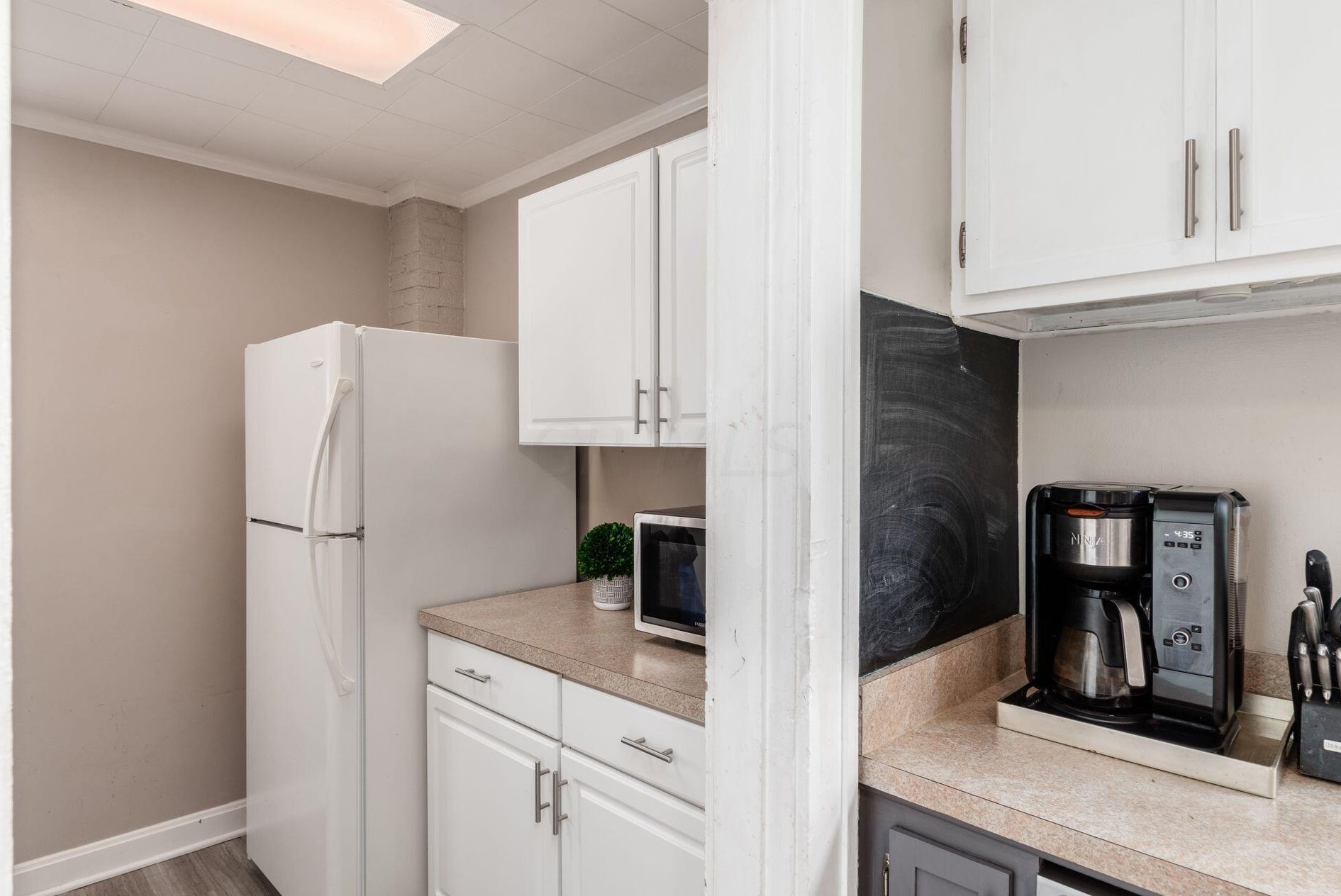 136 Blenheim Rd, Columbus OH 43214-3265 exterior